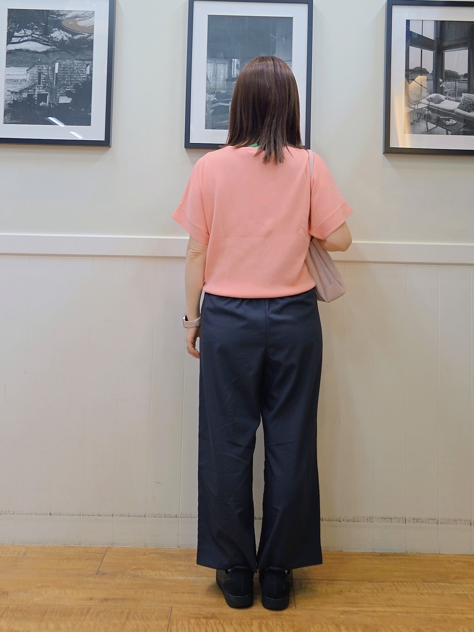 nao.さんの「SHOO･LA･RUE｜【毎日洗える/ひんやり/UV/S-LL】二の腕隠れる さらっとドルマン半袖ニット」を使ったコーディネート