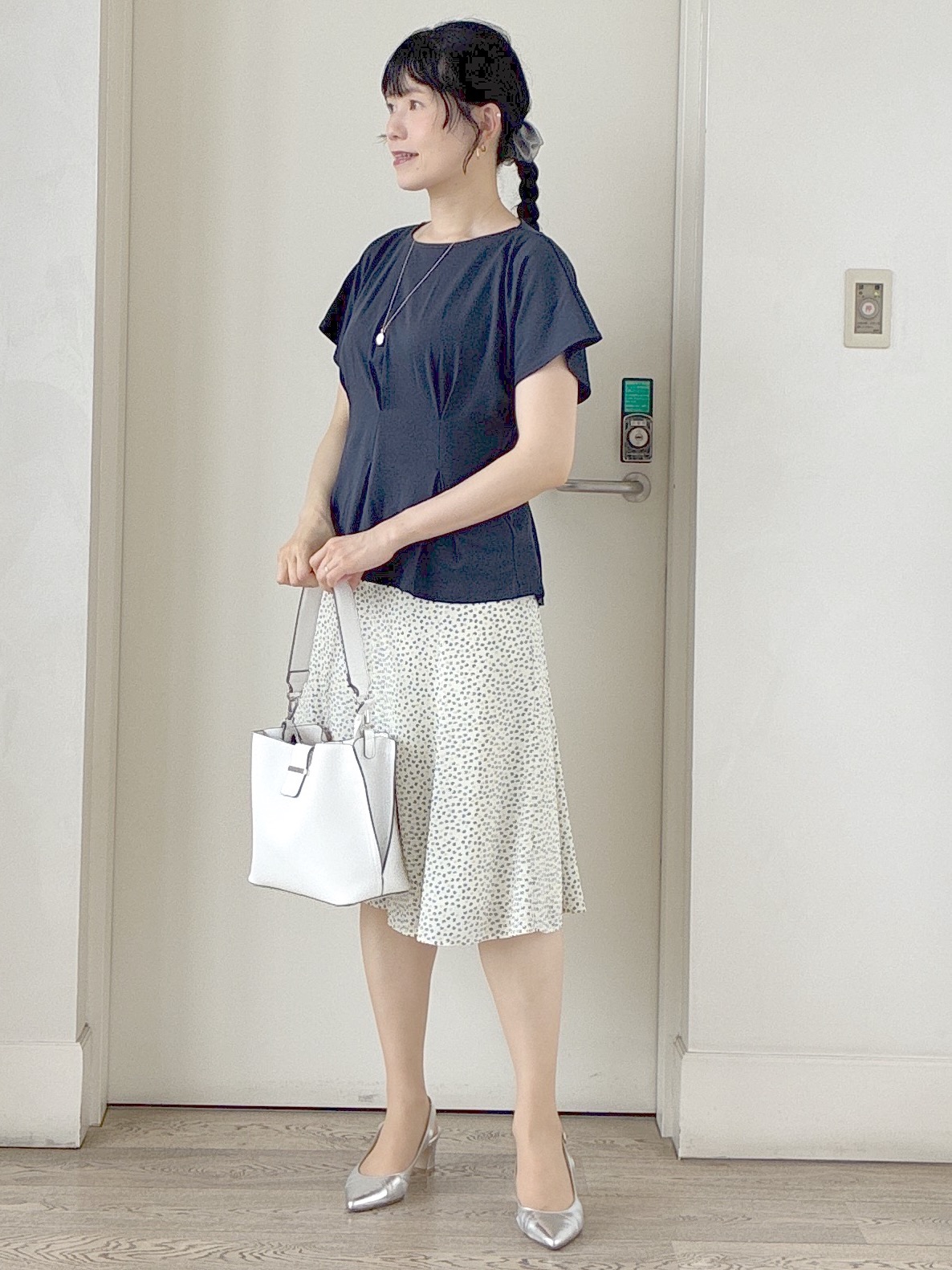  beni_gingerさんの「Reflect｜【UVカット／接触冷感／吸水速乾】タックデザインフレアトップス」を使ったコーディネート