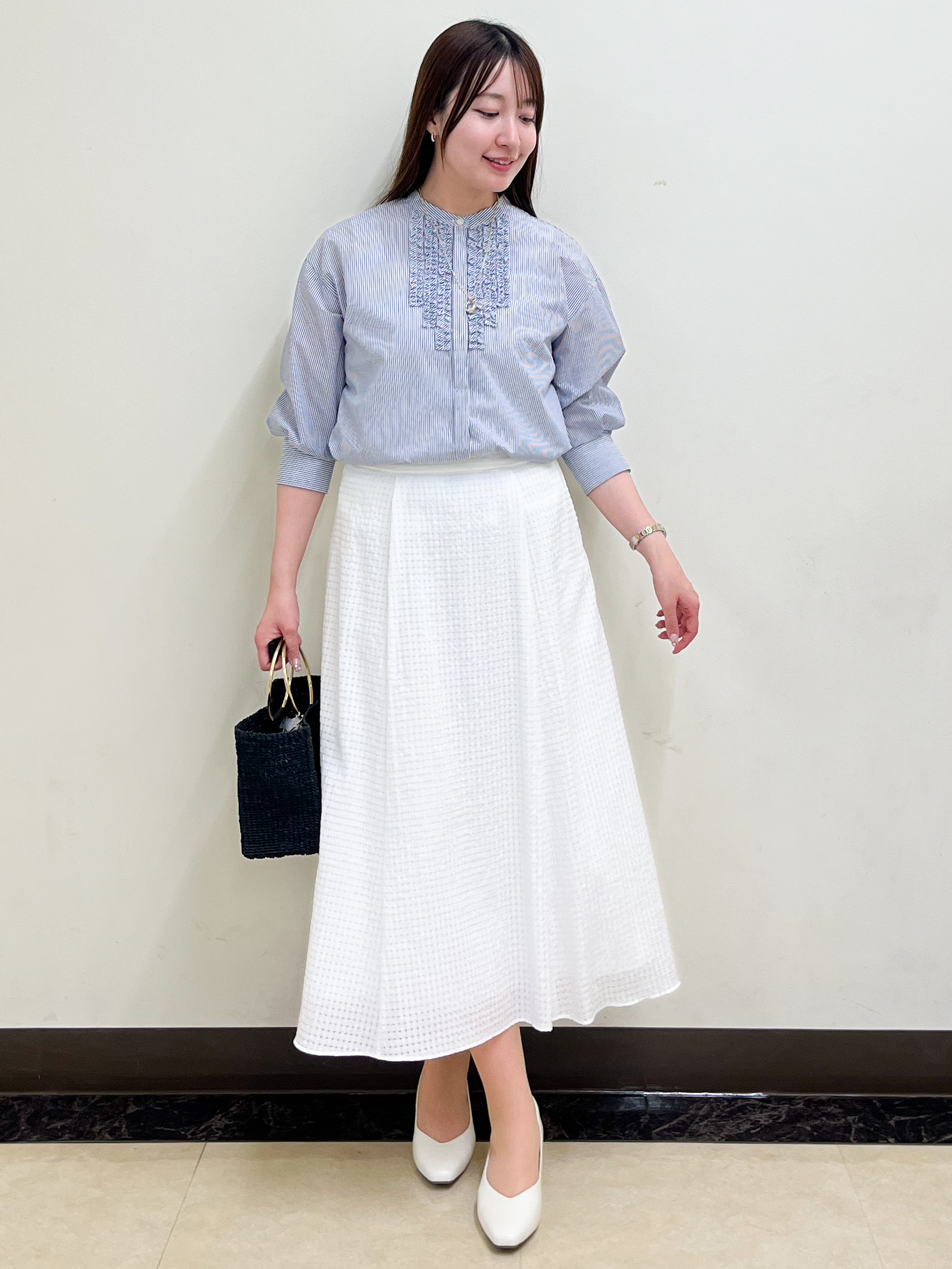 mikikoさんの「Reflect｜【接触冷感】八分袖フロントフリルブラウス」を使ったコーディネート