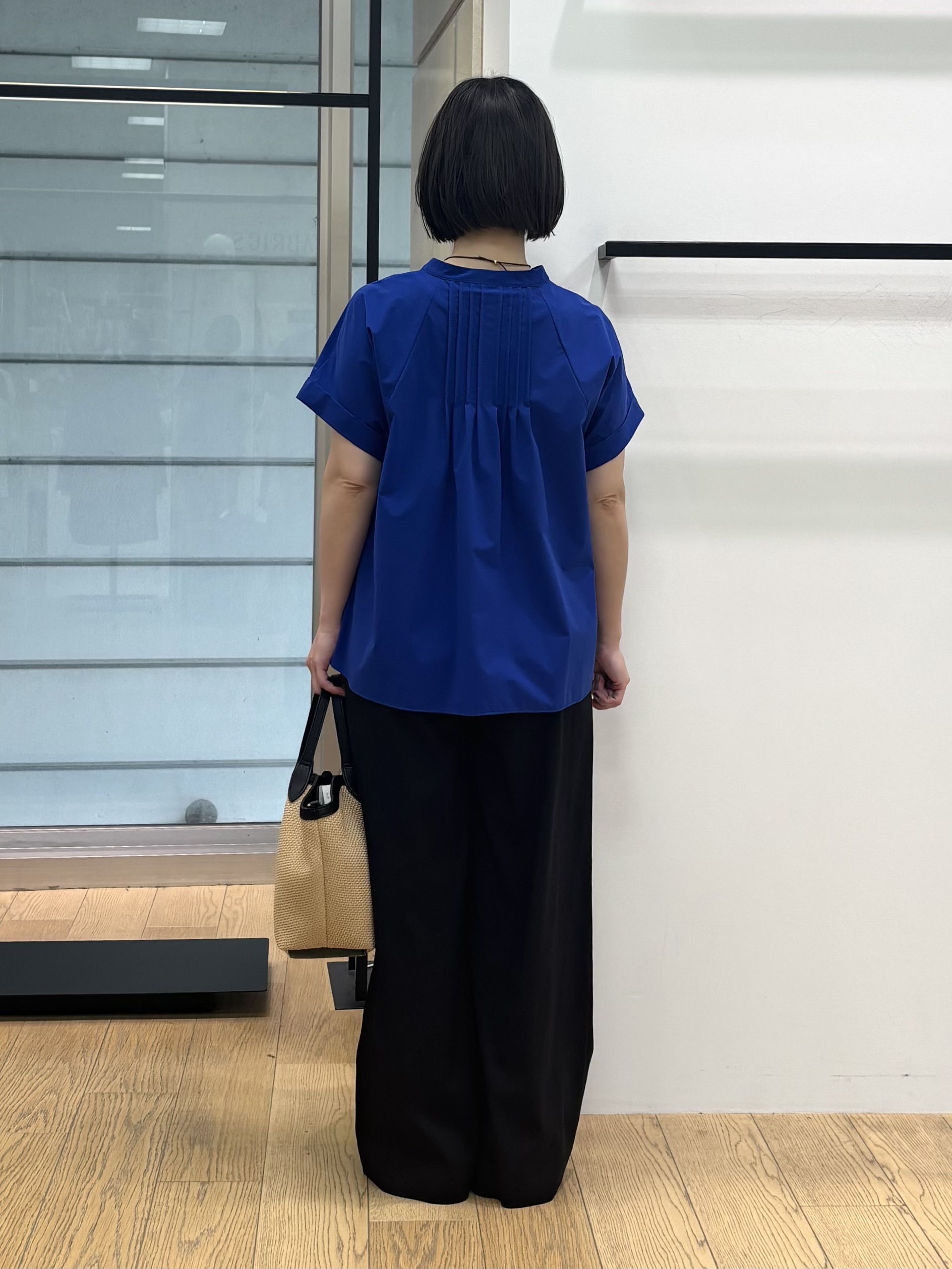 asamiさんの「INDIVI｜【撥水／UVケア／SETUP可能】軽量タックスキッパーブラウス」を使ったコーディネート