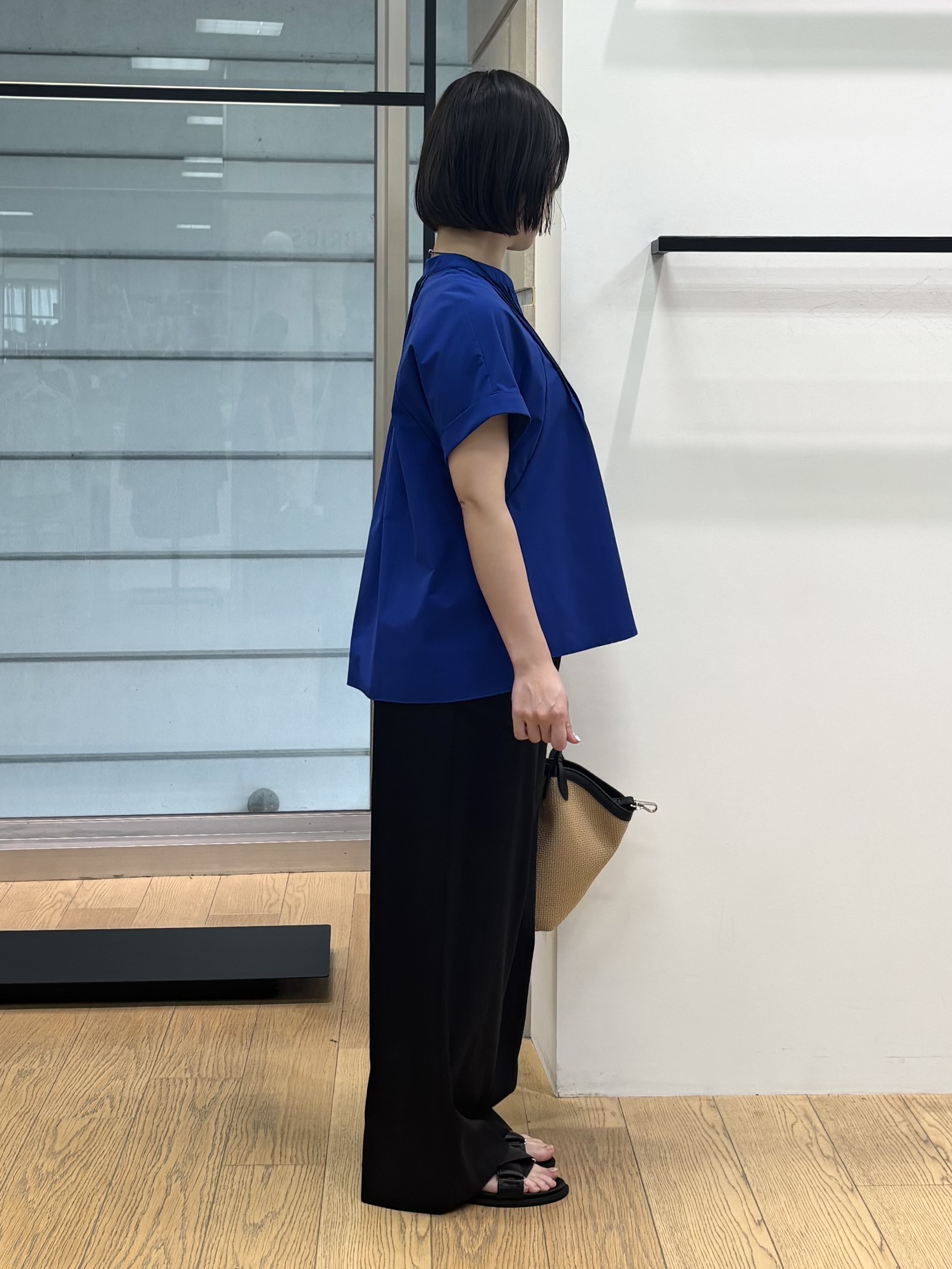 asamiさんの「INDIVI｜【撥水／UVケア／SETUP可能】軽量タックスキッパーブラウス」を使ったコーディネート