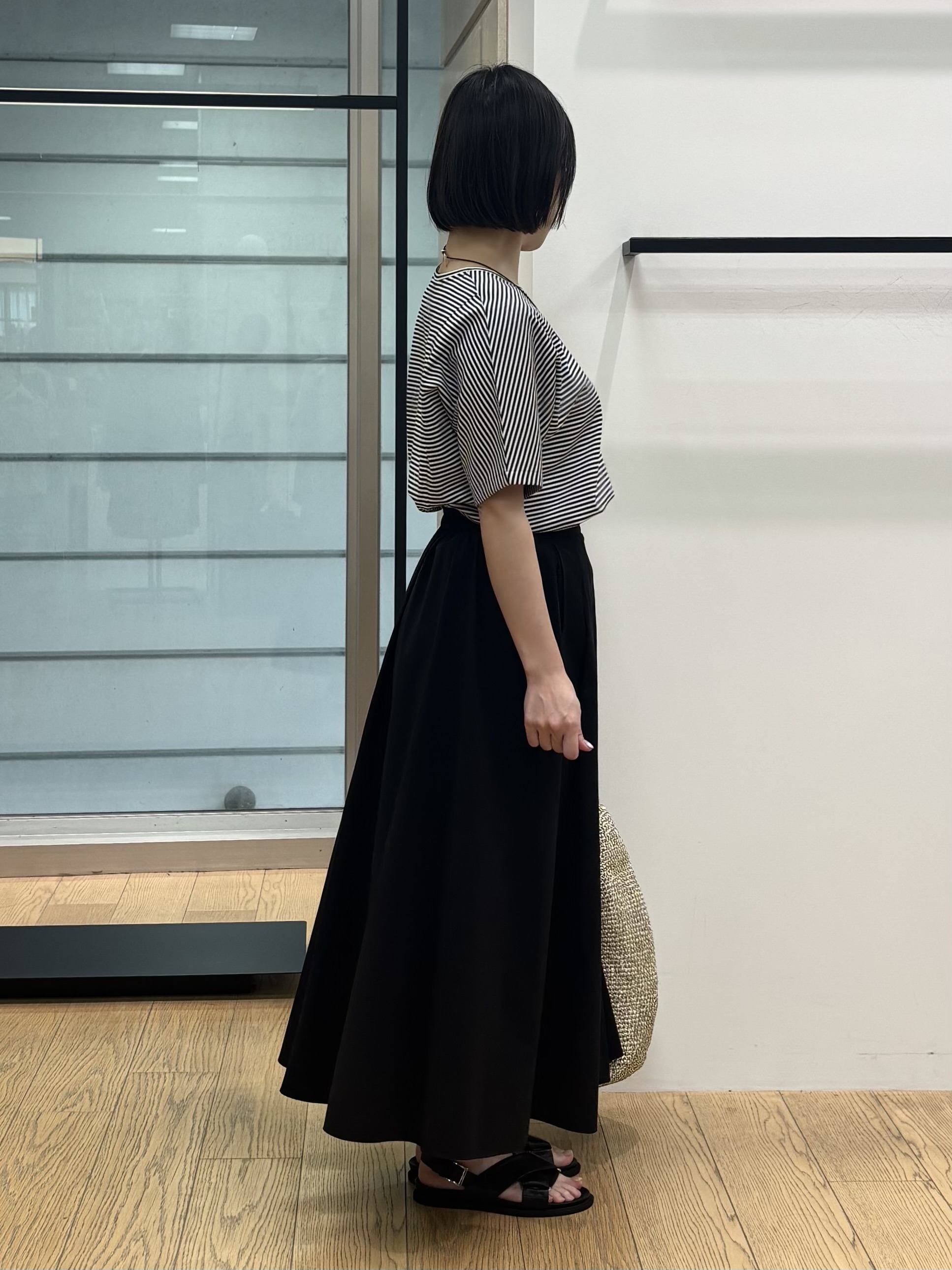 asamiさんの「INDIVI｜【汗ジミ防止／褒められTシャツ】上品カジュアル！ドルマンTシャツ」を使ったコーディネート