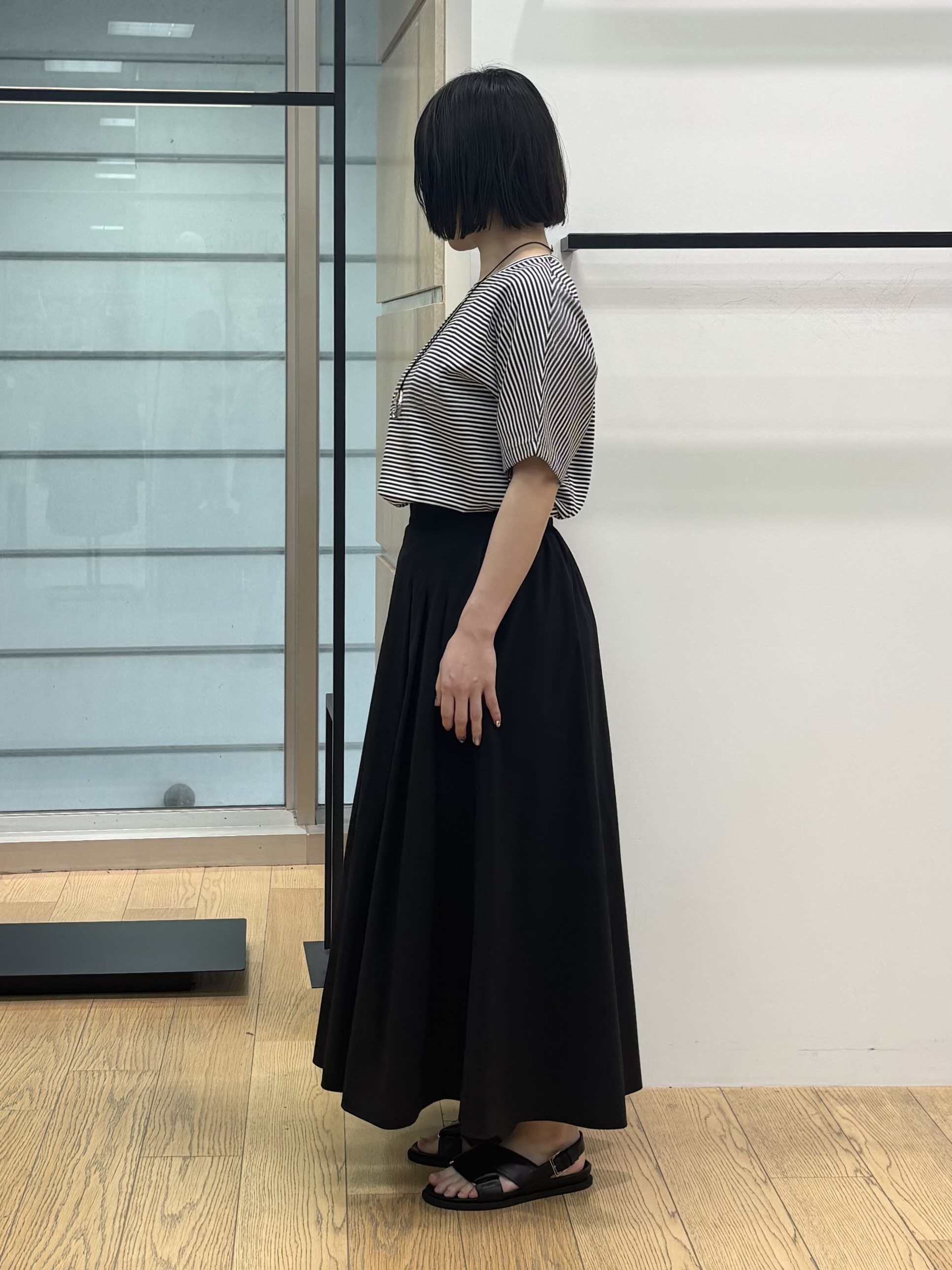 asamiさんの「INDIVI｜【汗ジミ防止／褒められTシャツ】上品カジュアル！ドルマンTシャツ」を使ったコーディネート