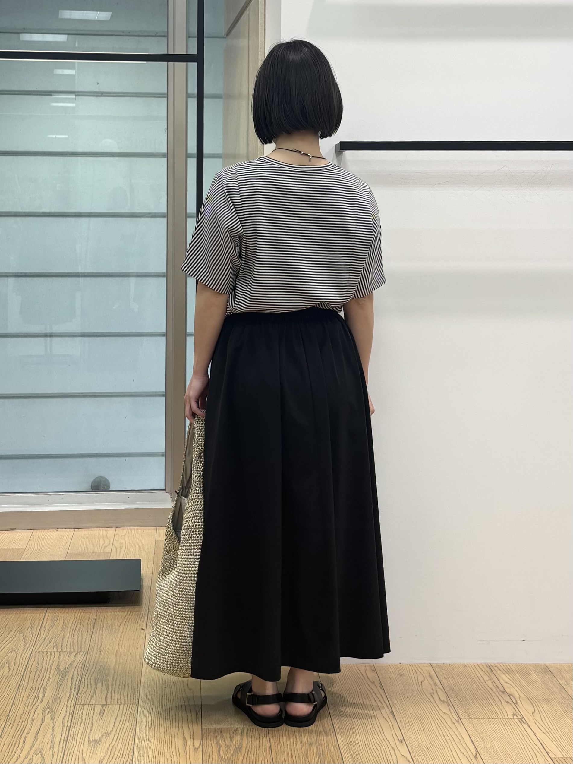 asamiさんの「INDIVI｜【汗ジミ防止／褒められTシャツ】上品カジュアル！ドルマンTシャツ」を使ったコーディネート