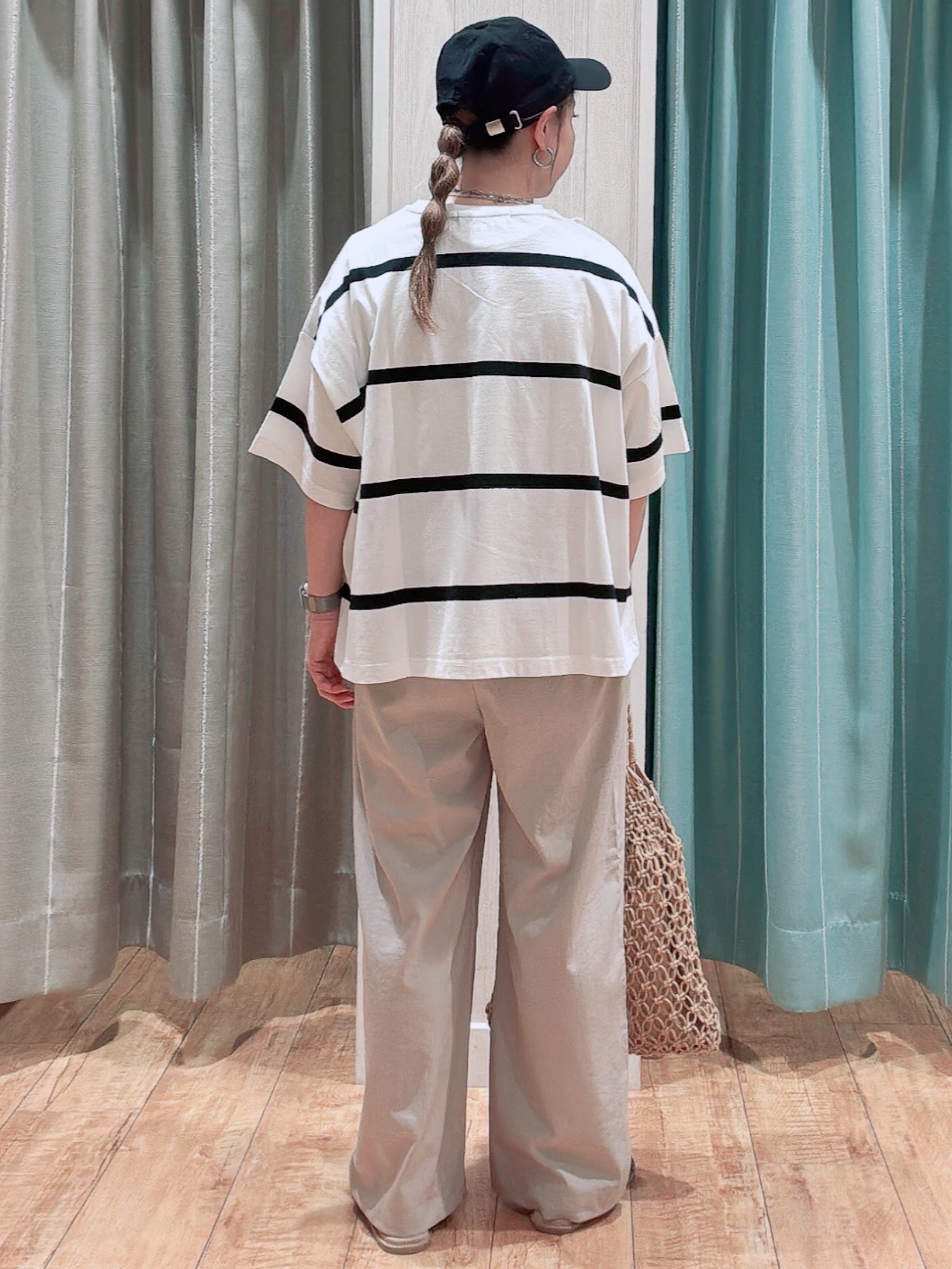 なみぞうさんの「SHOO･LA･RUE｜【ひんやり/S-LL】涼しげで爽やか 太ボーダー斜め切り替えTシャツ」を使ったコーディネート