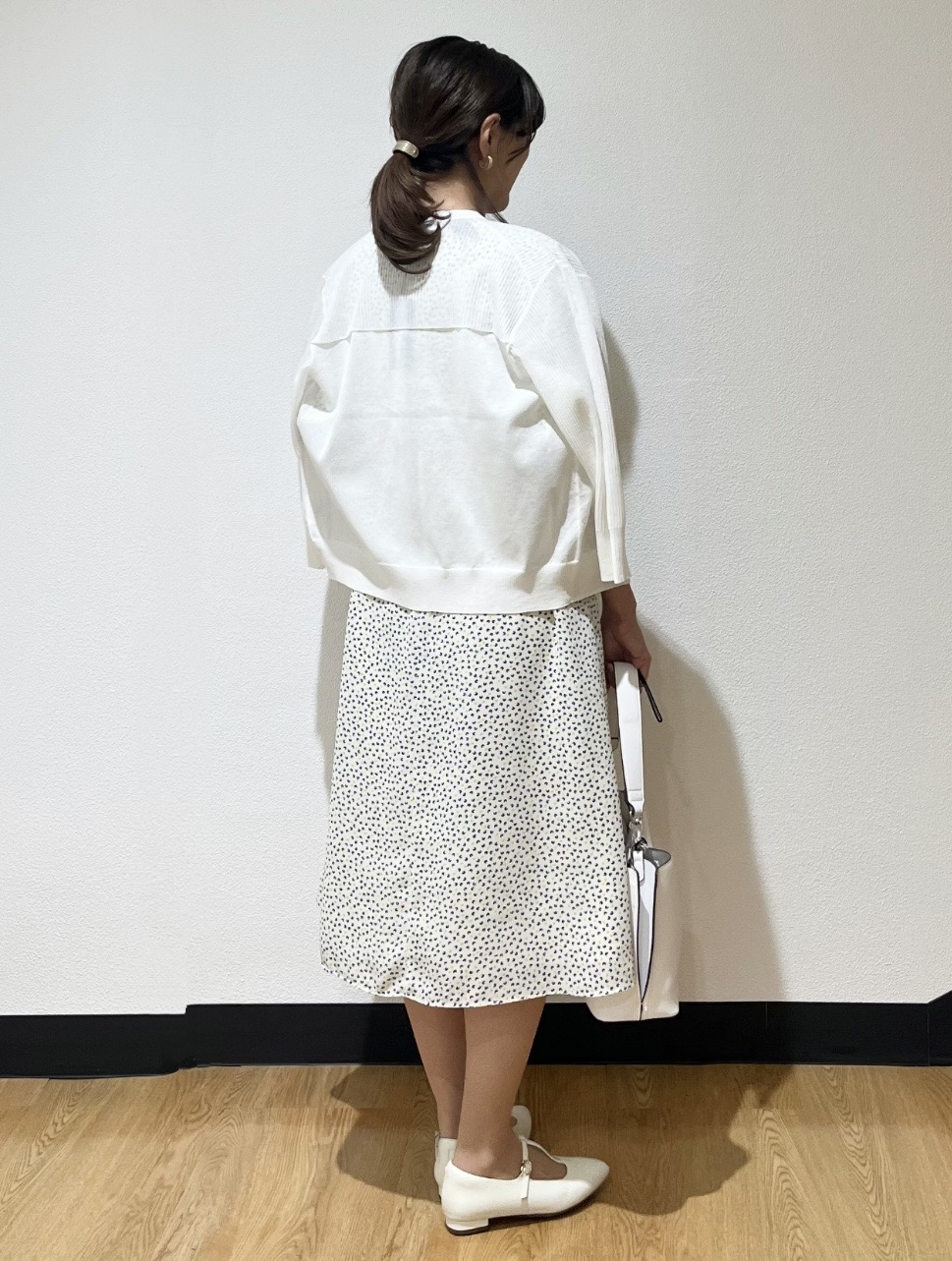 ayaさんの「Reflect｜Vネックニットカーディガン」を使ったコーディネート