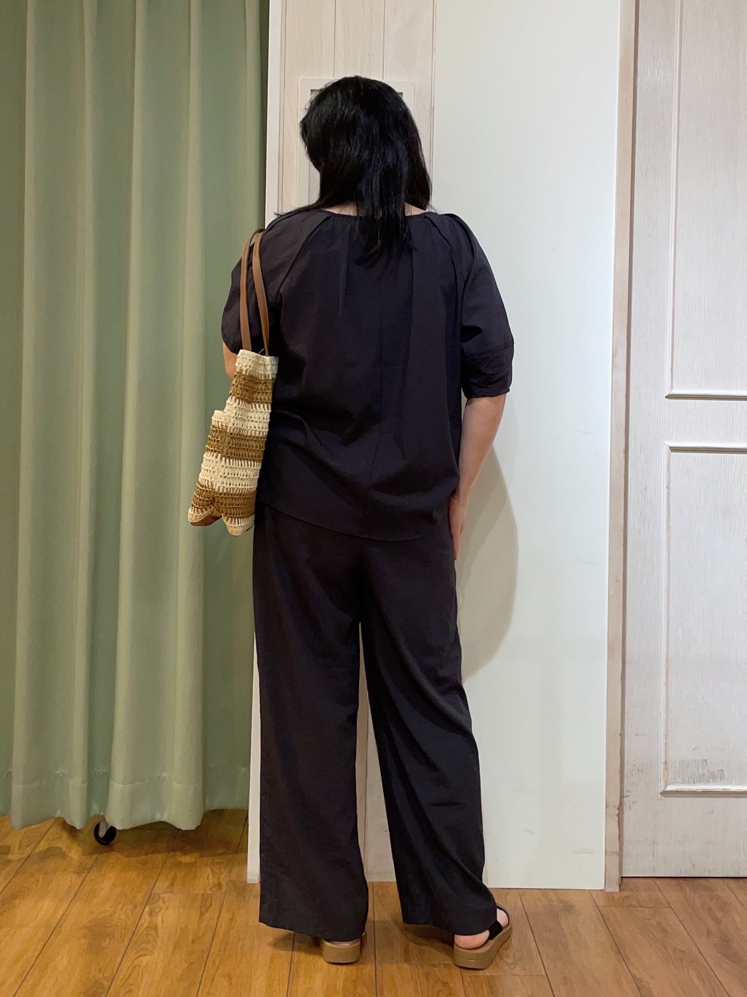 ke-yさんの「SHOO･LA･RUE｜【S-LL/洗濯機可/セットアップ可】軽凛(かろりん) ひんやりタックブラウス」を使ったコーディネート