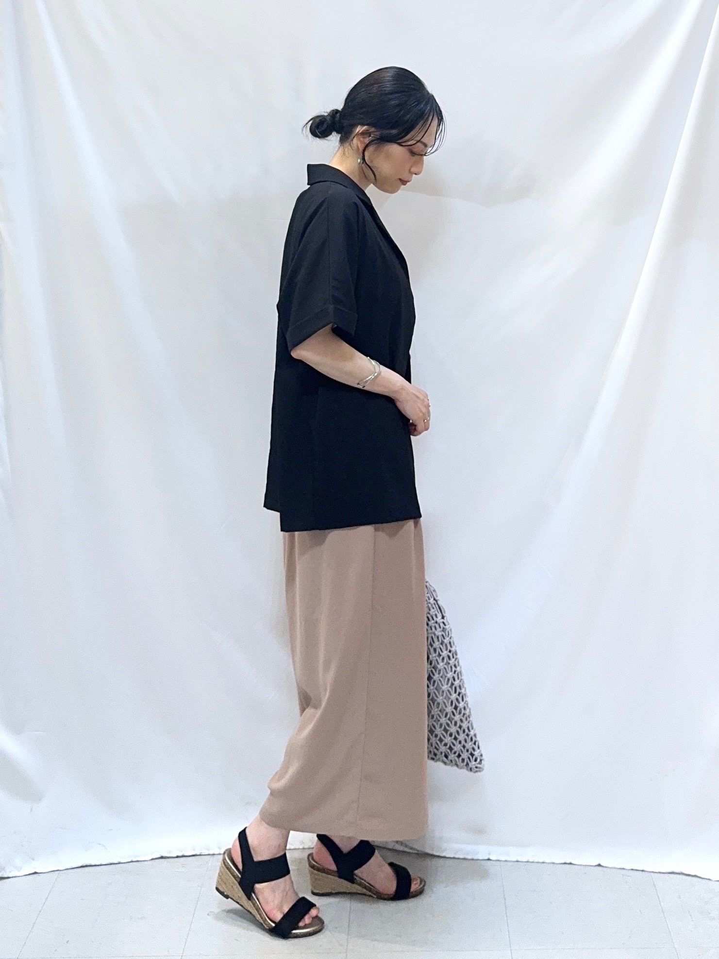 𝐇𝐢𝐫𝐨𝐦𝐢さんの「SHOO･LA･RUE｜【高レビュー/洗濯機可/セットアップ可】軽凛(かろりん) ひんやり半袖ジャケット」を使ったコーディネート
