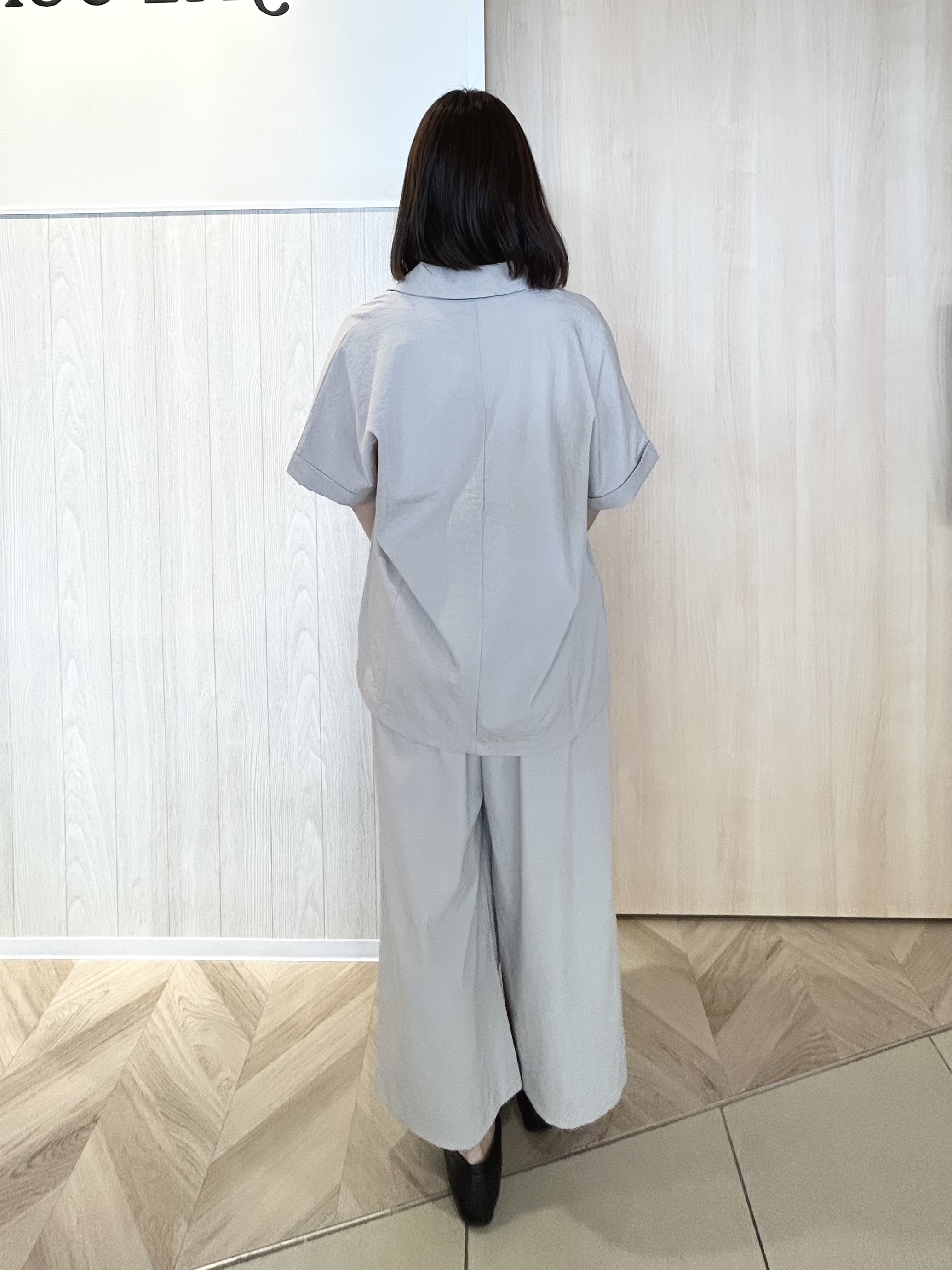 tomoさんの「SHOO･LA･RUE｜【高レビュー/洗濯機可/セットアップ可】軽凛(かろりん) ひんやり半袖ジャケット」を使ったコーディネート