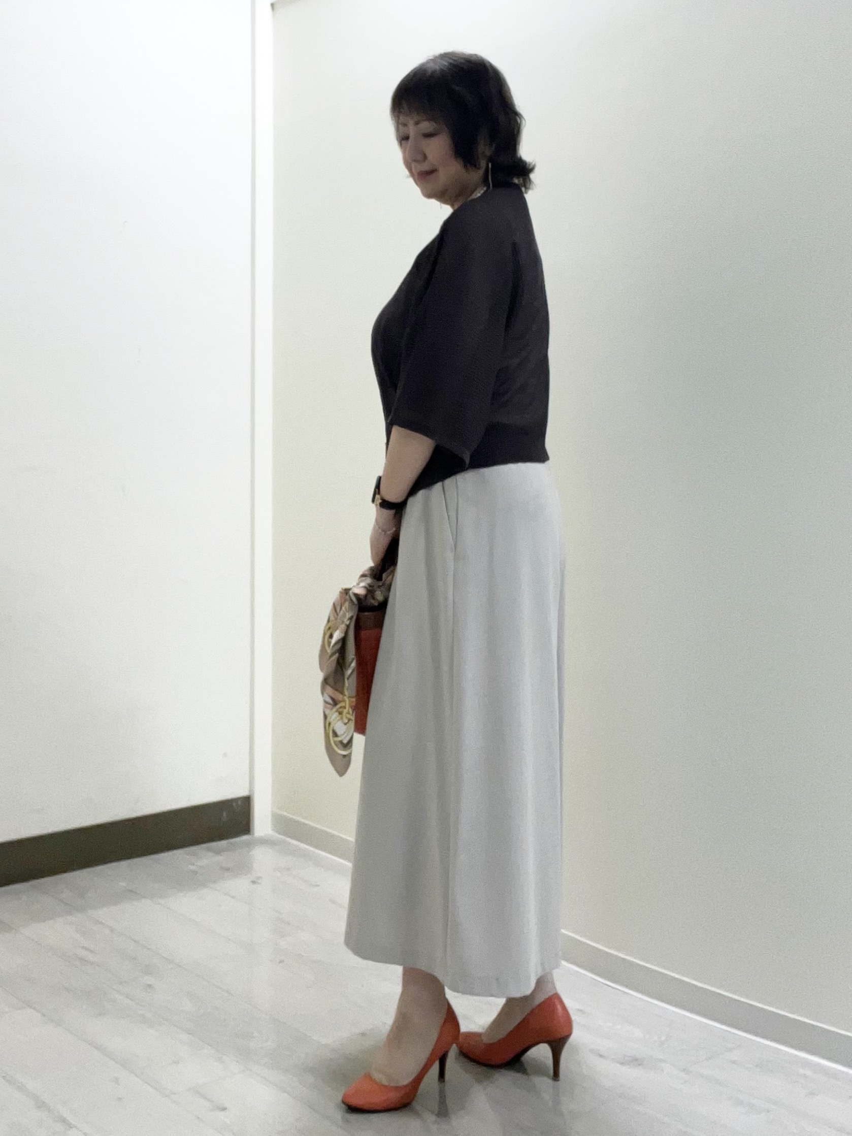 mariさんの「Reflect｜【前後2WAY】オフボディ リラクシーニット」を使ったコーディネート