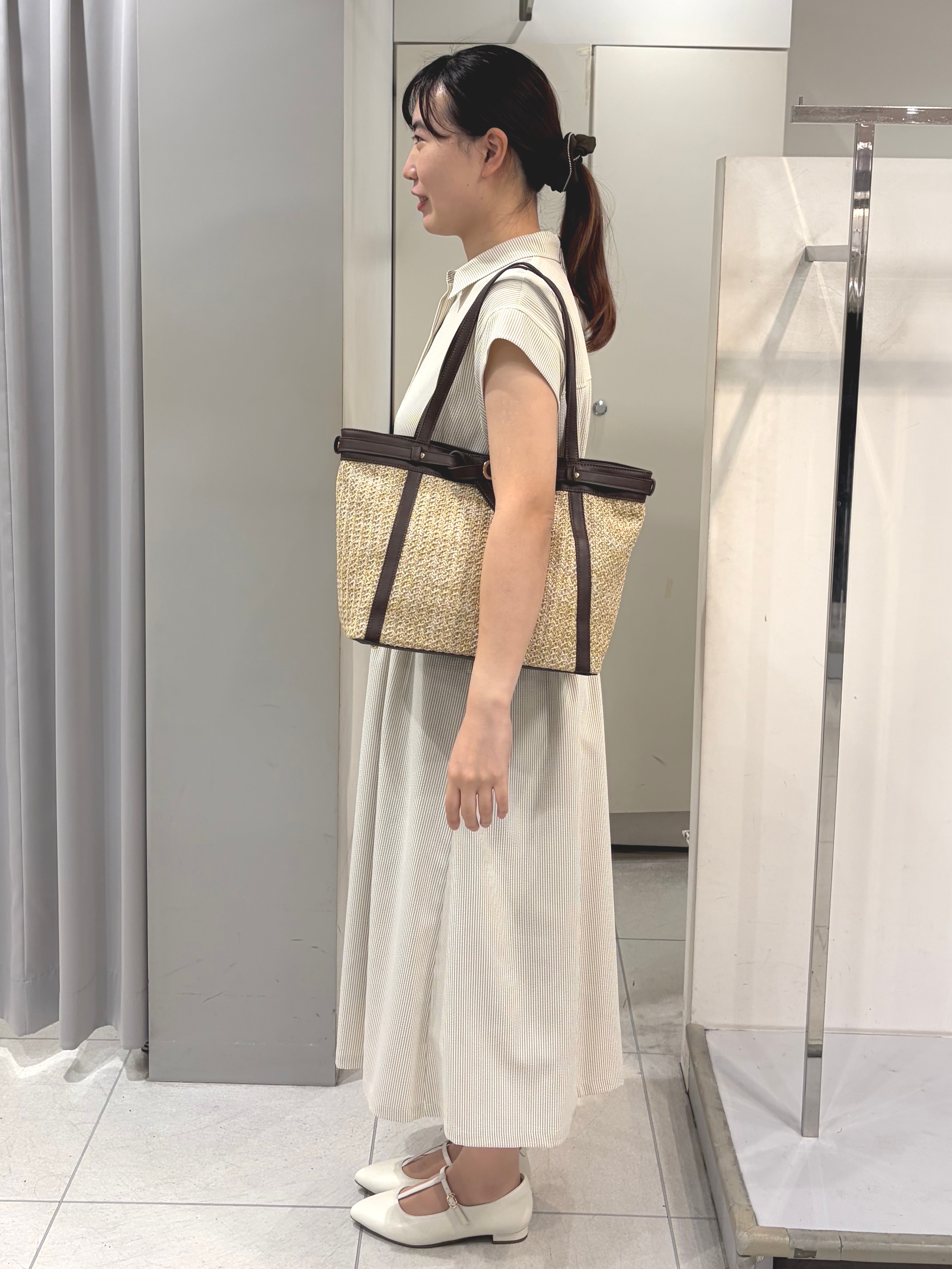 AZUSAさんの「Reflect｜フレンチスリーブシャツワンピース」を使ったコーディネート