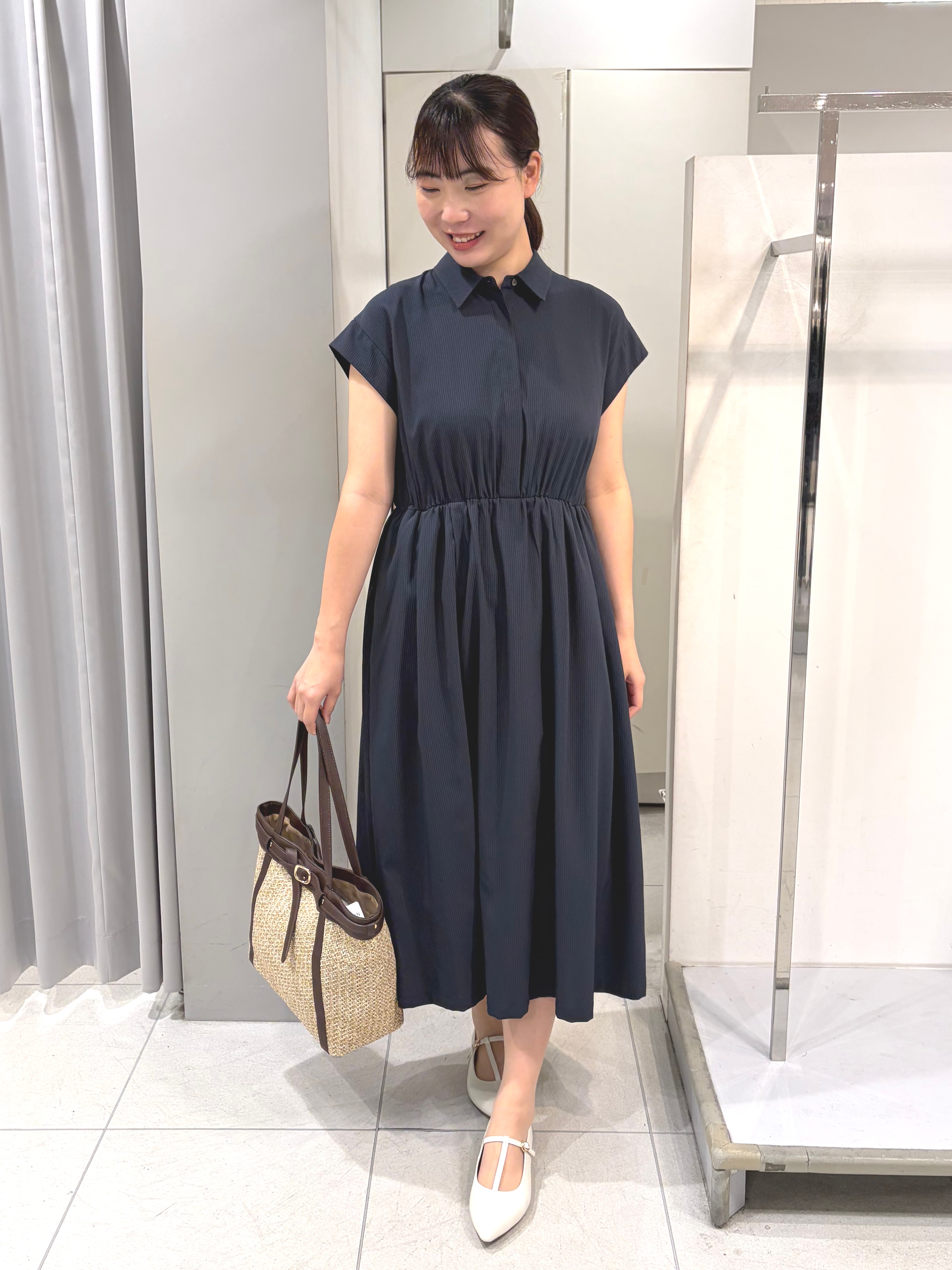 AZUSAさんの「Reflect｜フレンチスリーブシャツワンピース」を使ったコーディネート