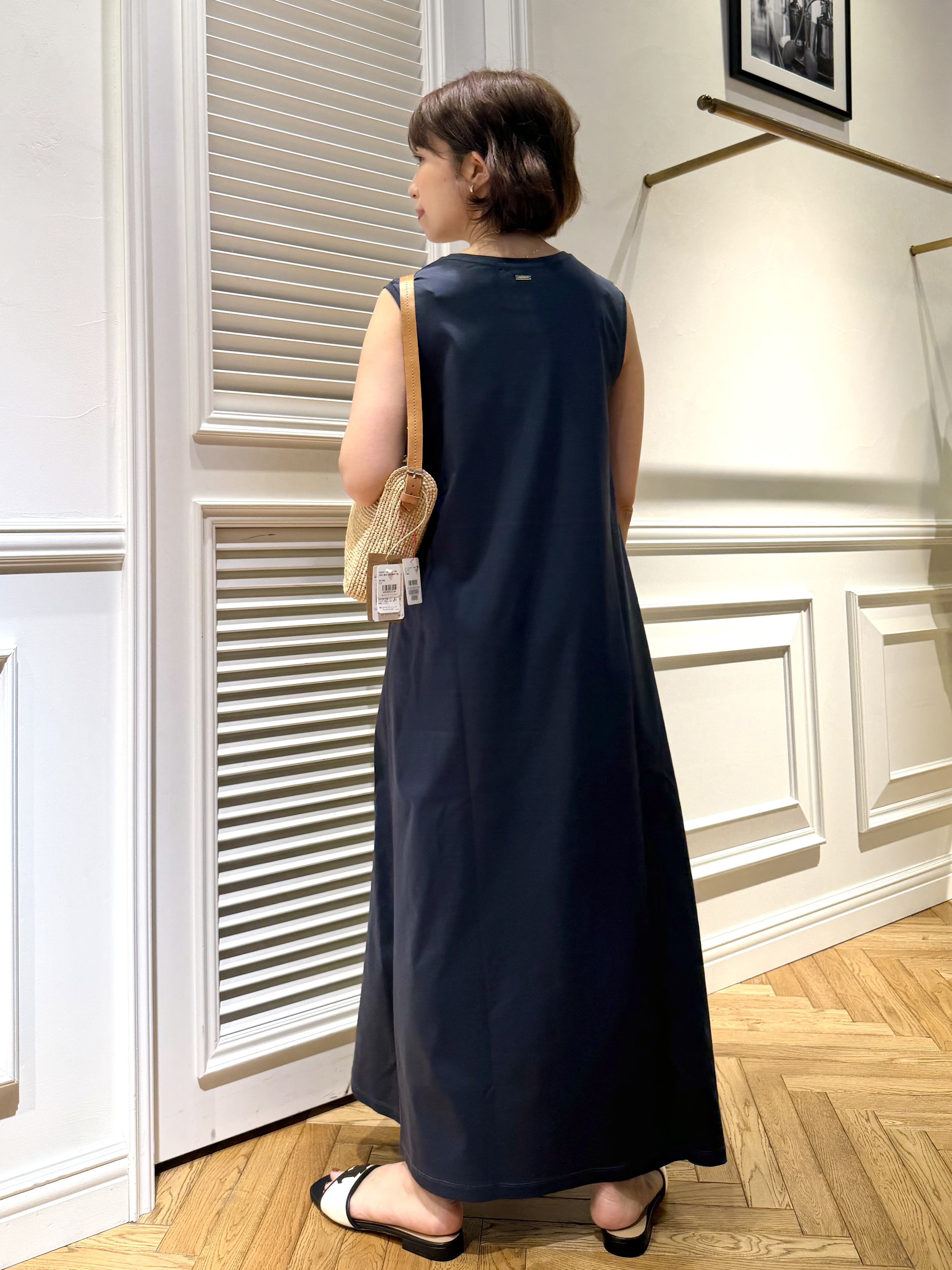 つじ まこさんの「DRESSTERIOR｜【接触冷感／抗菌防臭／消臭/ウォッシャブル】アイスクリアコットン フレンチスリーブワンピース」を使ったコーディネート
