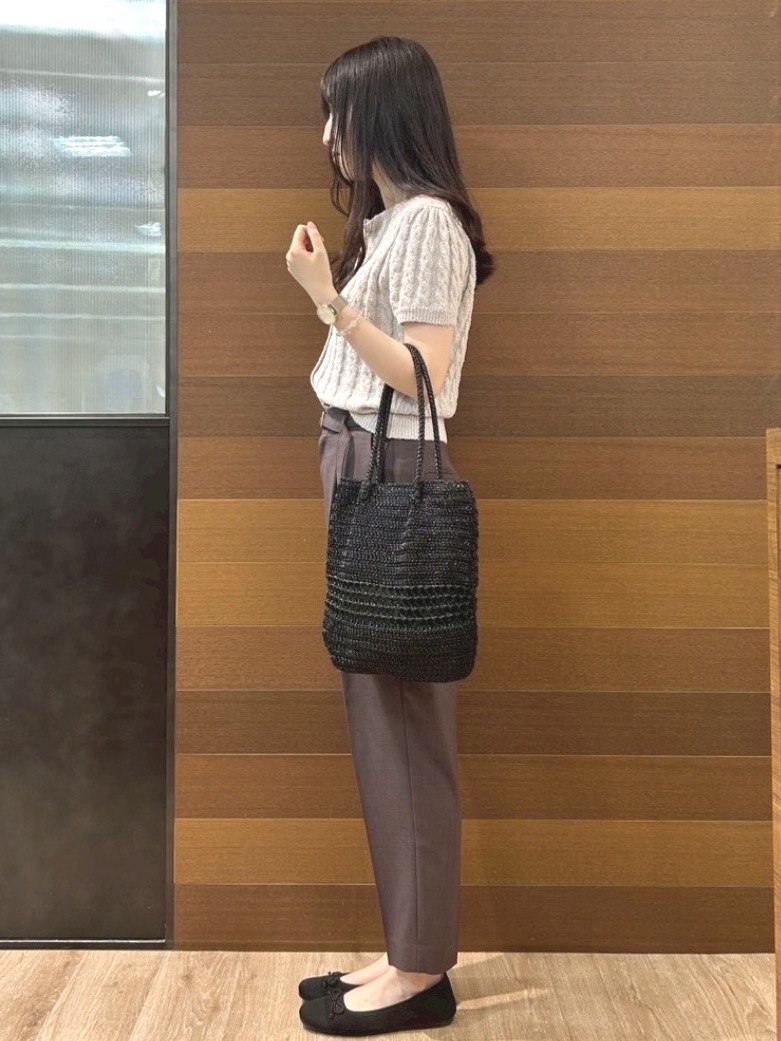hinaさんの「OPAQUE.CLIP｜アイスブークレケーブル半袖カーディガン【洗濯機OK】」を使ったコーディネート