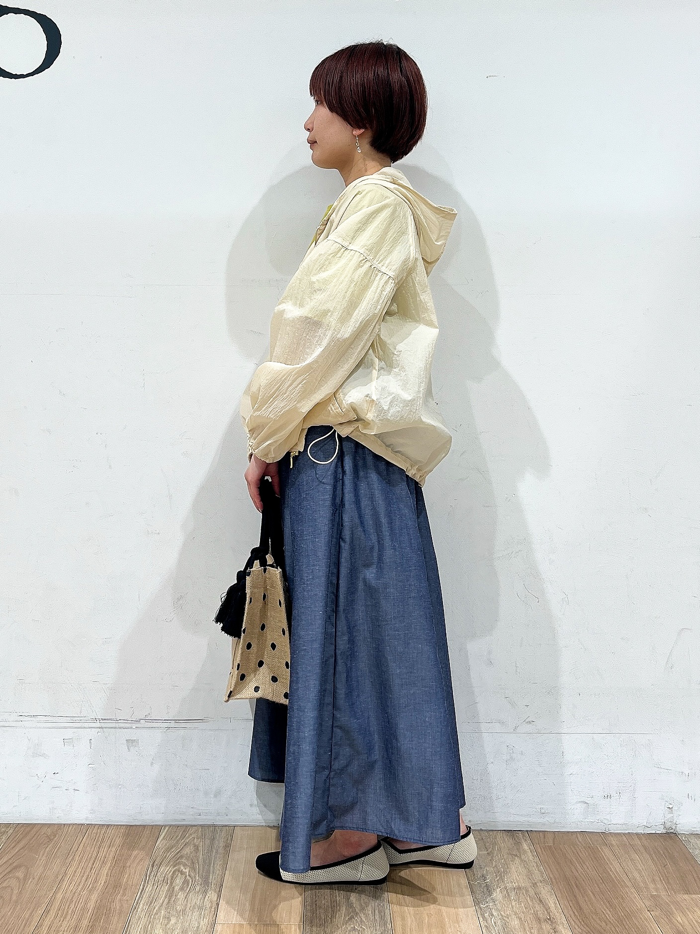 山さんさんの「grove｜【二の腕カバー/UV・ひんやり】袖口透かし刺繍Tシャツ」を使ったコーディネート