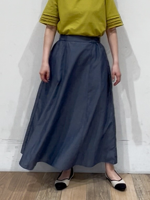 山さんさんの「grove｜【二の腕カバー/UV・ひんやり】袖口透かし刺繍Tシャツ」を使ったコーディネート
