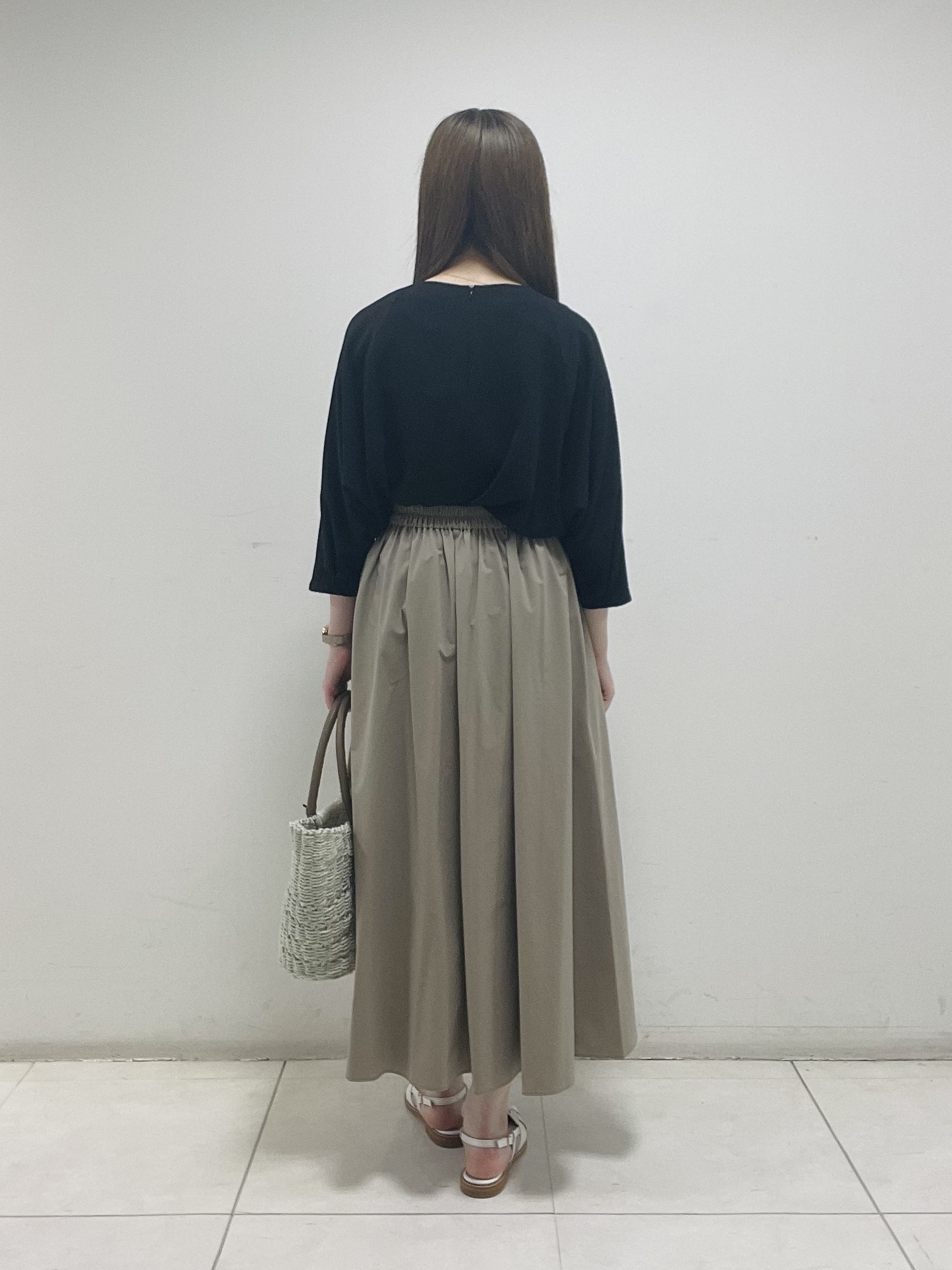 mさんの「INDIVI｜【さらに軽く軽快！／着る日傘】ドルマントップス」を使ったコーディネート