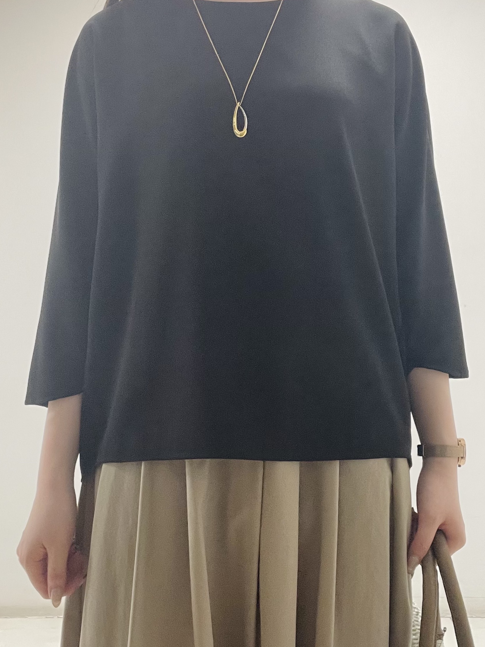 mさんの「INDIVI｜【さらに軽く軽快！／着る日傘】ドルマントップス」を使ったコーディネート