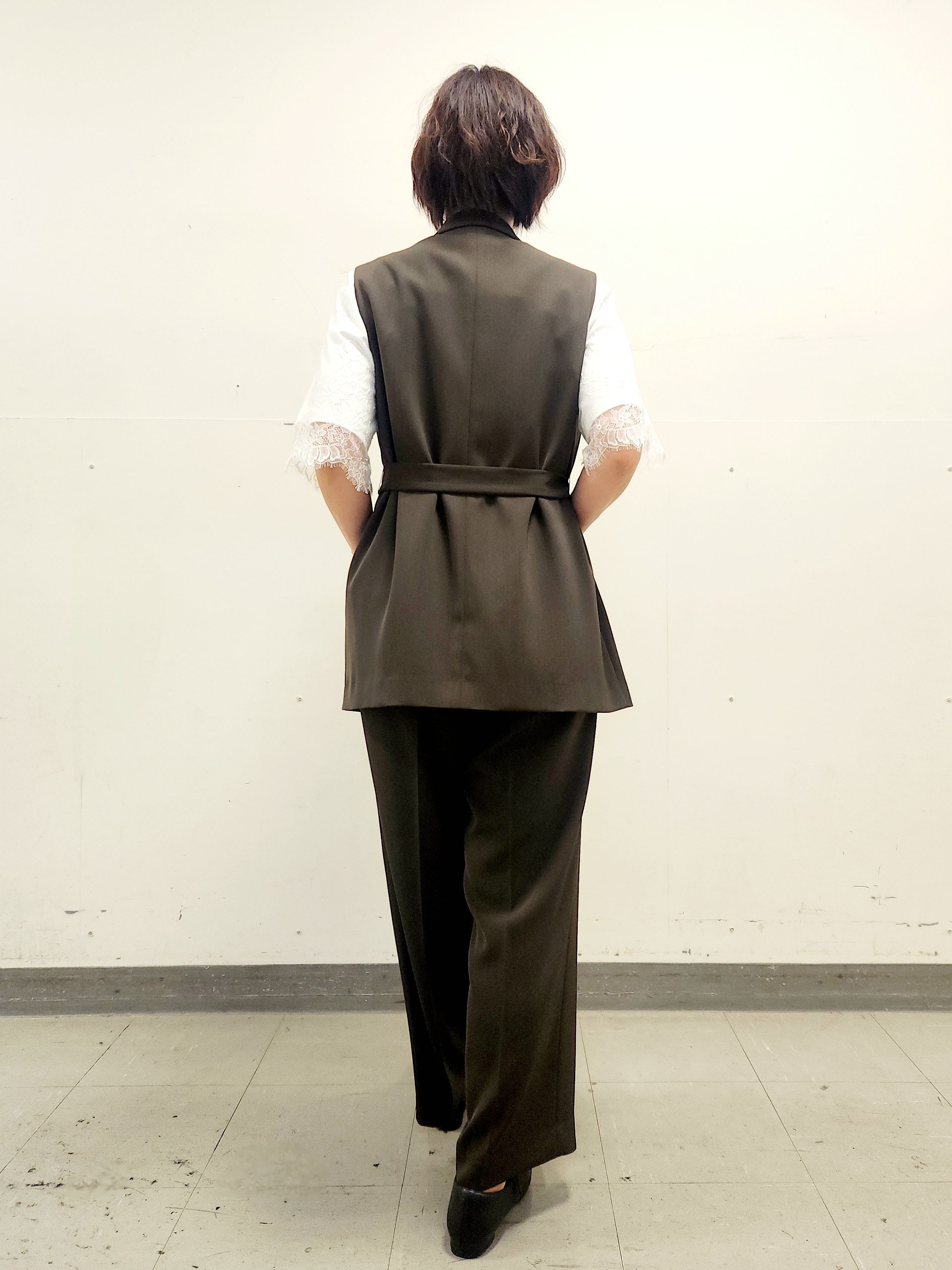 mayumayuさんの「Reflect｜【セットアップ可】テーラードカラーミディアム丈ジレ」を使ったコーディネート