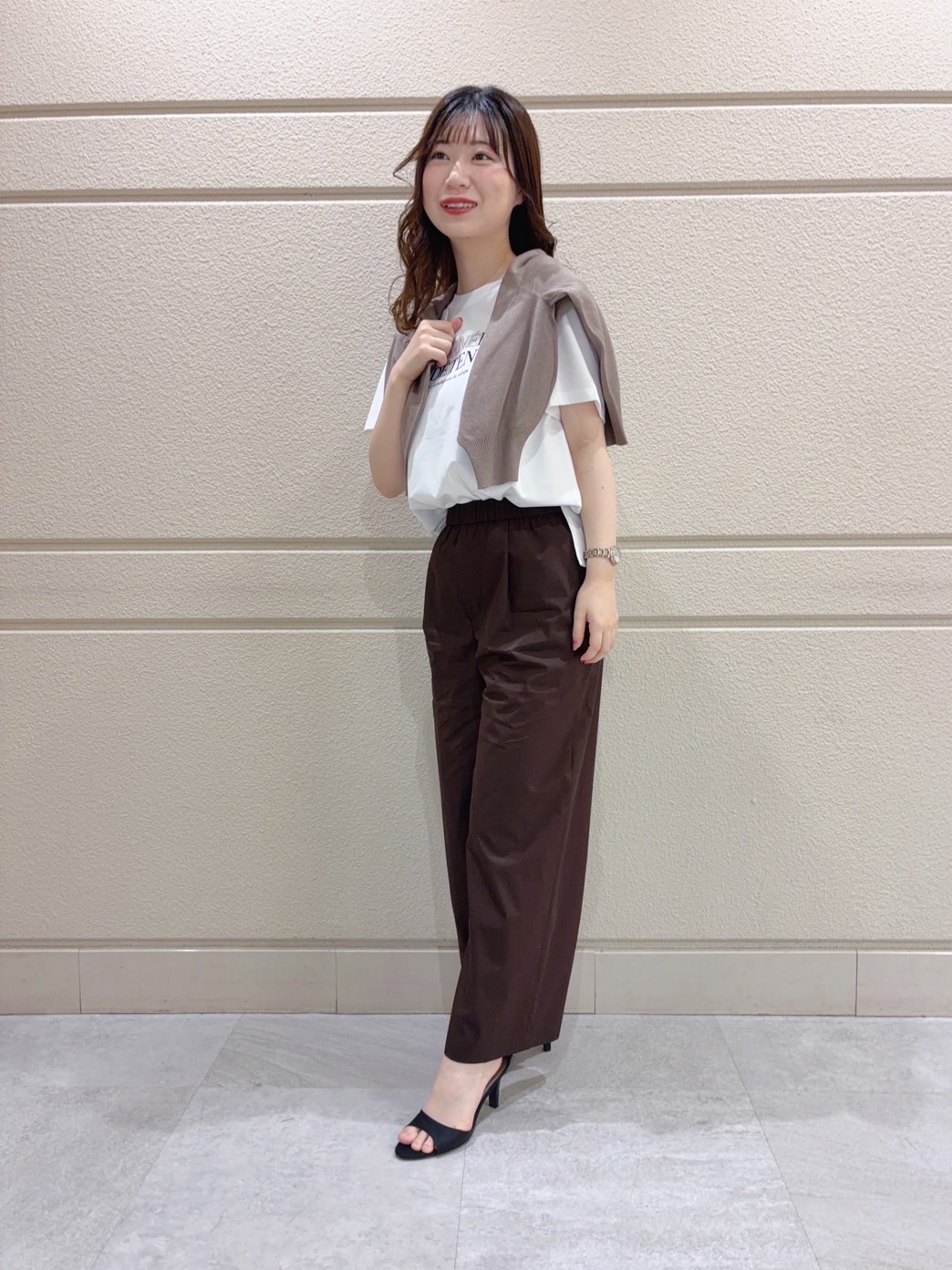 ユナさんの「UNTITLED｜【古畑星夏さん着用/ロゴ/プリント】グラフィックTシャツ」を使ったコーディネート