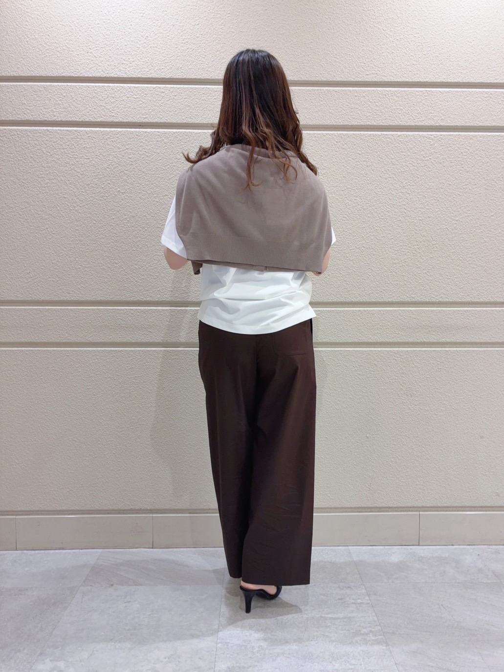 ユナさんの「UNTITLED｜【古畑星夏さん着用/ロゴ/プリント】グラフィックTシャツ」を使ったコーディネート