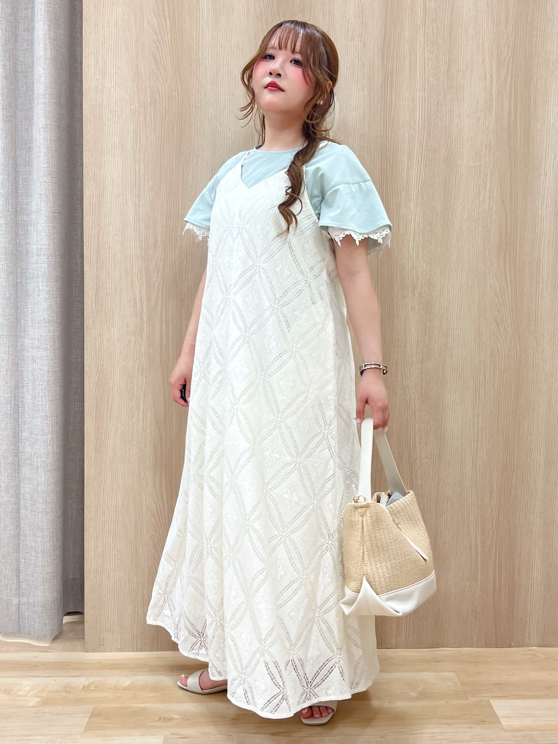 みことさんの「grove｜【二の腕カバー、UV/ひんやり】涼しく華やかに、レースレイヤードスリーブTシャツ」を使ったコーディネート
