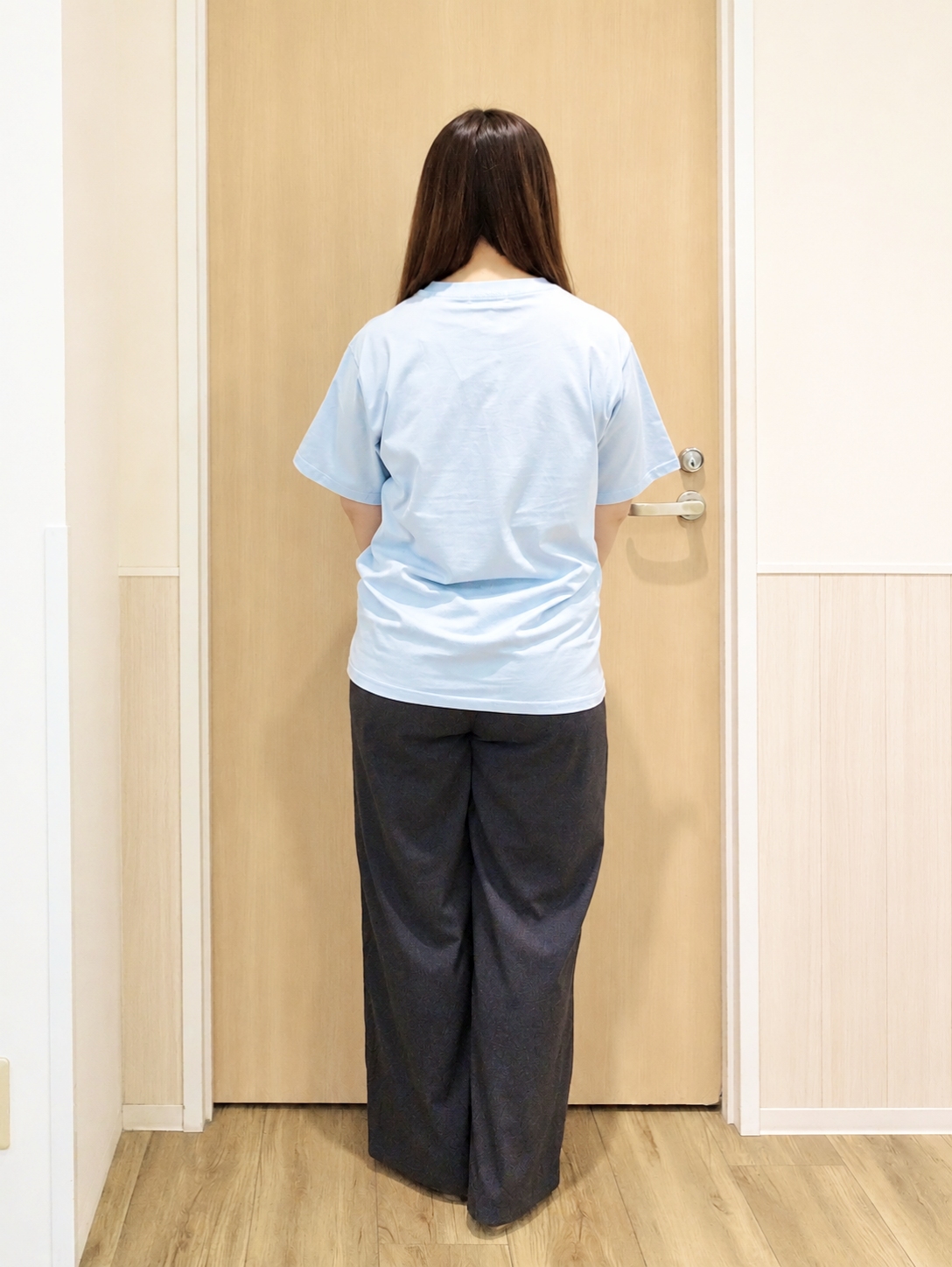 mさんの「SHOO･LA･RUE｜【洗濯機可/S-LL】サラサラ感がここちいい 大人のひんやりプリントTシャツ」を使ったコーディネート