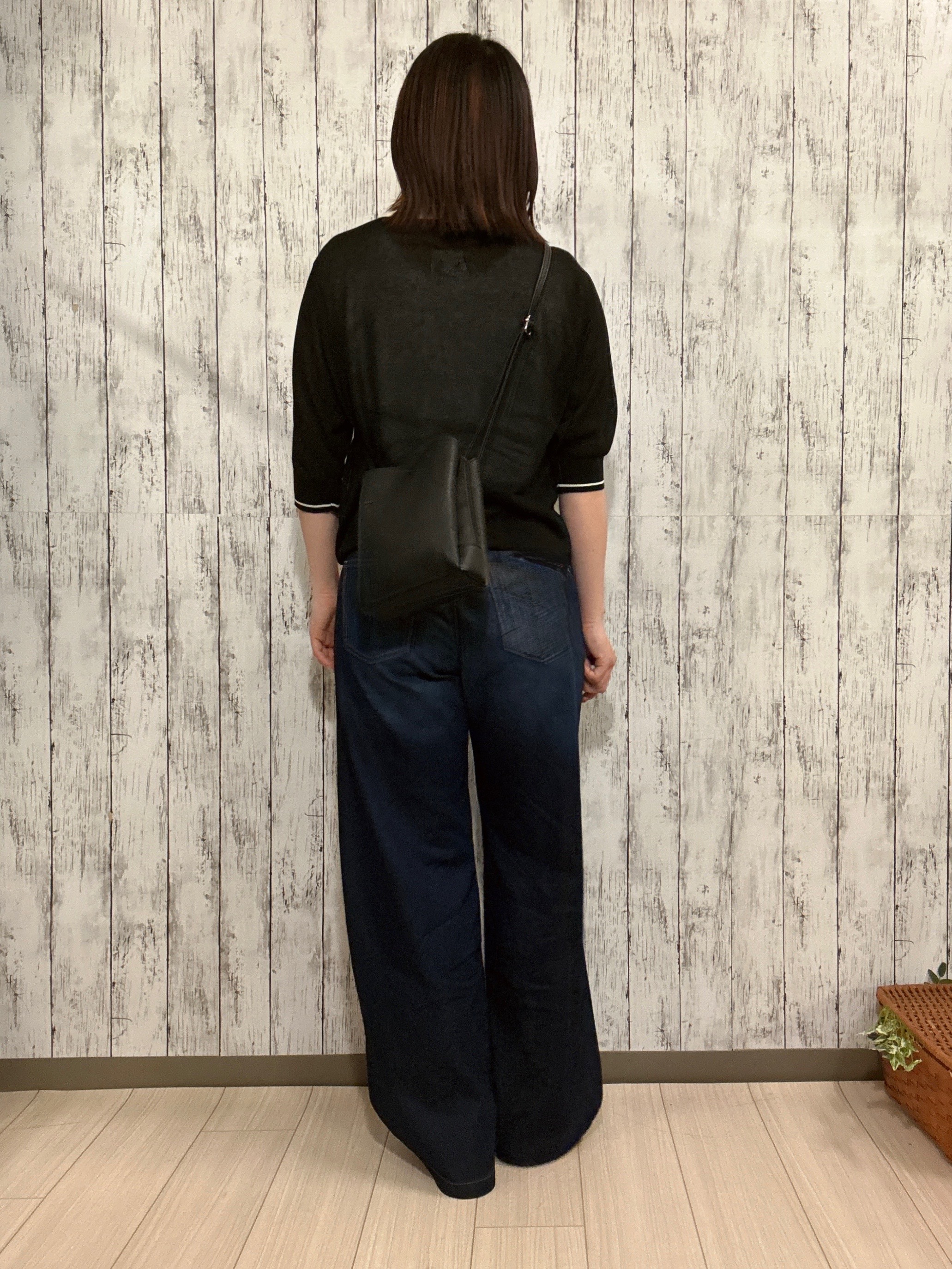 シカさんの「SHOO･LA･RUE｜【S-LL/洗濯機可】ほんのりシアーの襟付きニットカーディガン」を使ったコーディネート