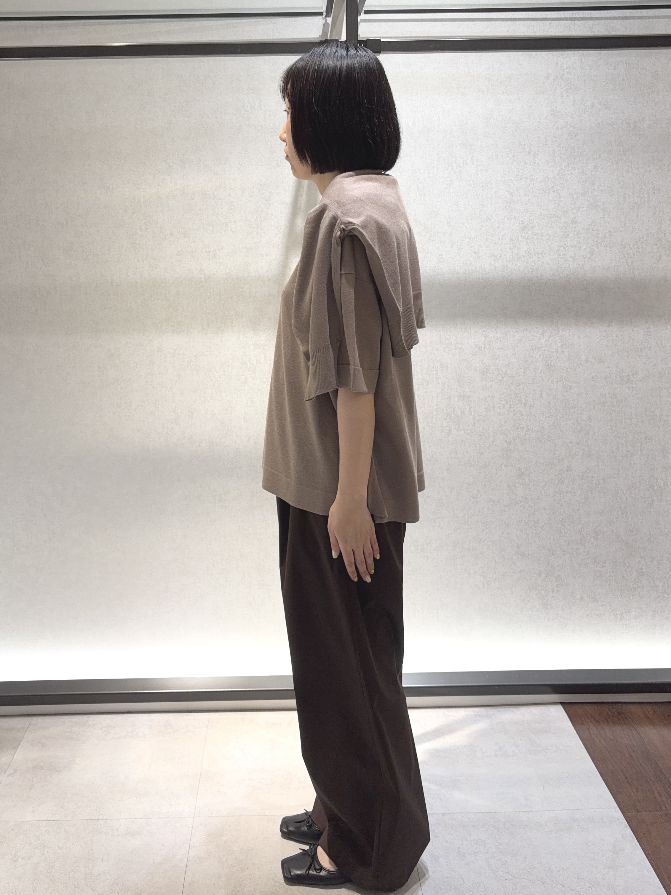 わたなべさんの「UNTITLED｜【アンサンブル可/シアー】リネンエステルカーディガン」を使ったコーディネート