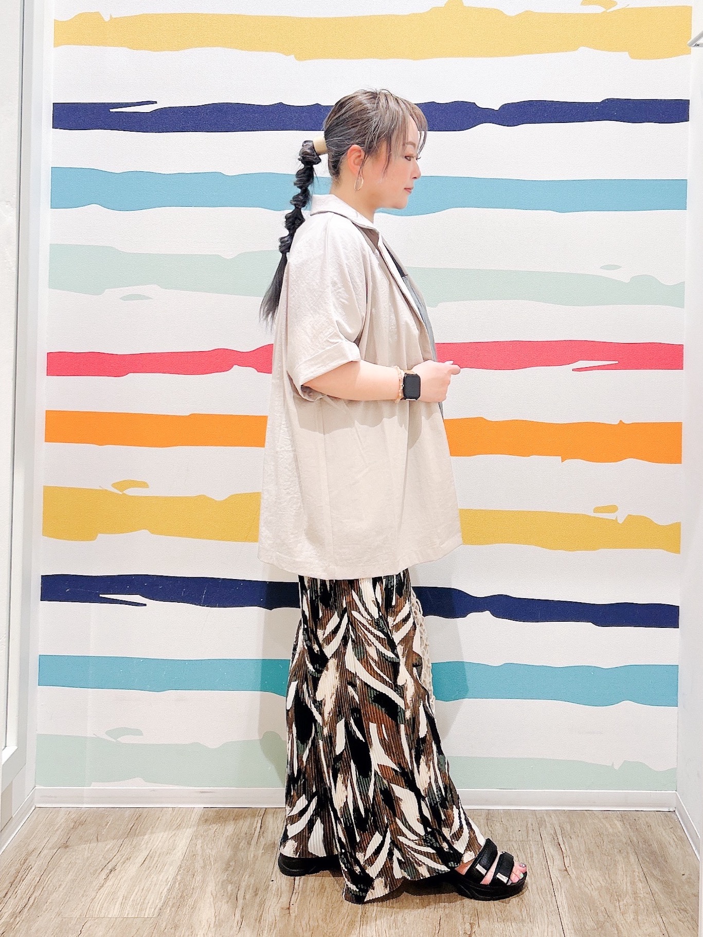 Peeさんの「SHOO･LA･RUE｜【ひんやり/S-LL】1枚でインせず決まる きらきらビスチェ風Tシャツ」を使ったコーディネート
