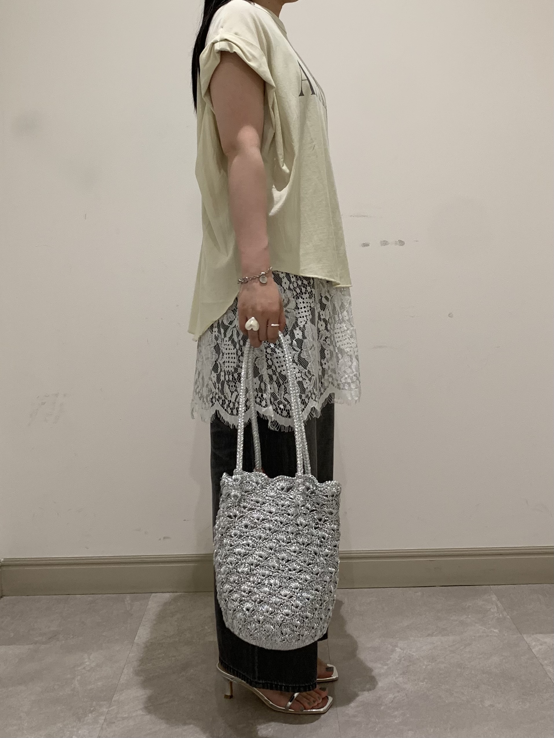 SAKAIさんの「DRESSTERIOR｜AMERICANA（アメリカーナ）ロールアップTシャツ」を使ったコーディネート