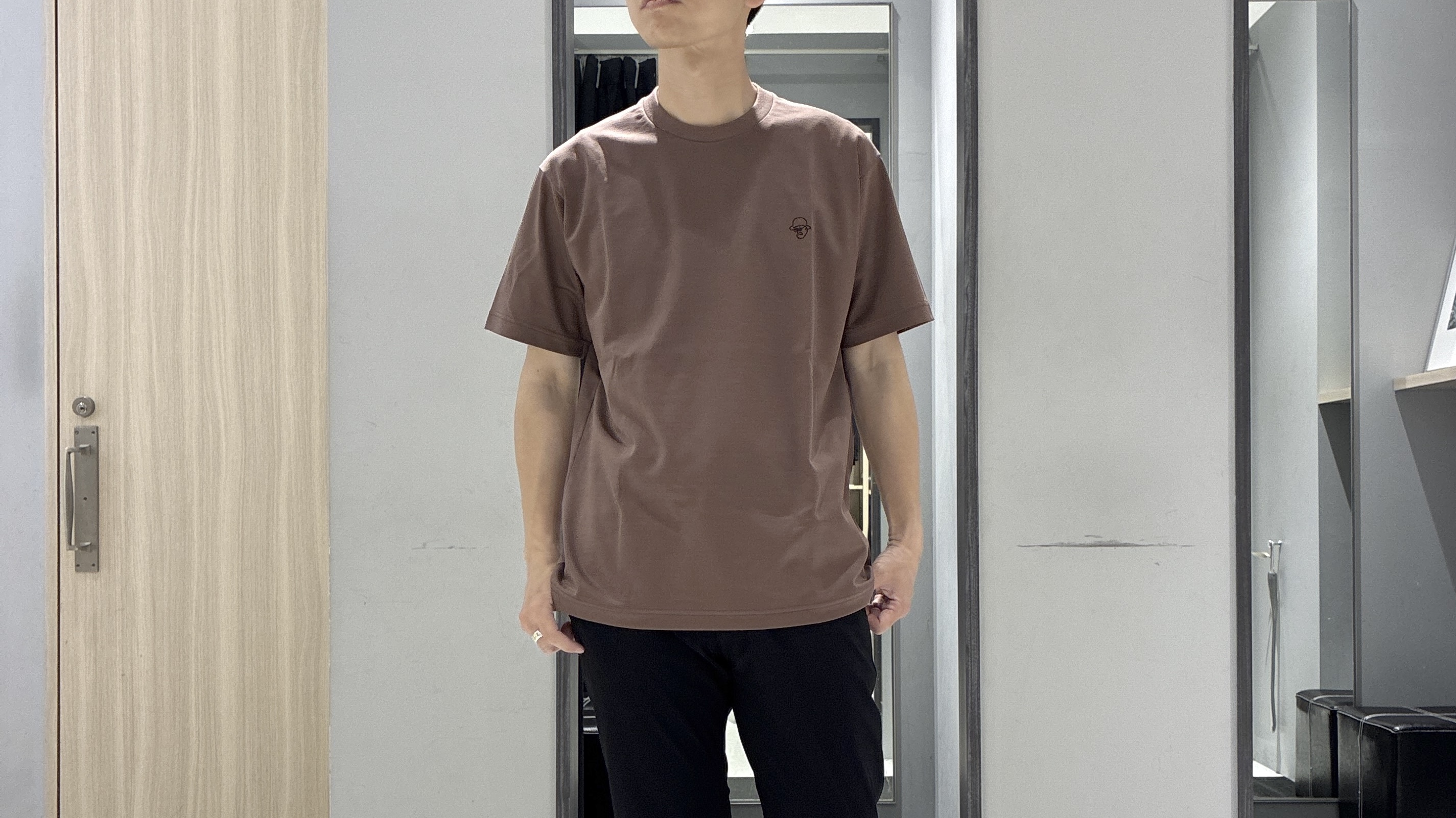 わいずみさんの「TAKEO KIKUCHI｜リップル小花シャツ」を使ったコーディネート