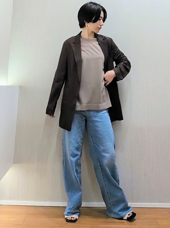 ミズタさんの「UNTITLED｜【程よいシアー感/洗える】エアリーバイオジャケット」を使ったコーディネート
