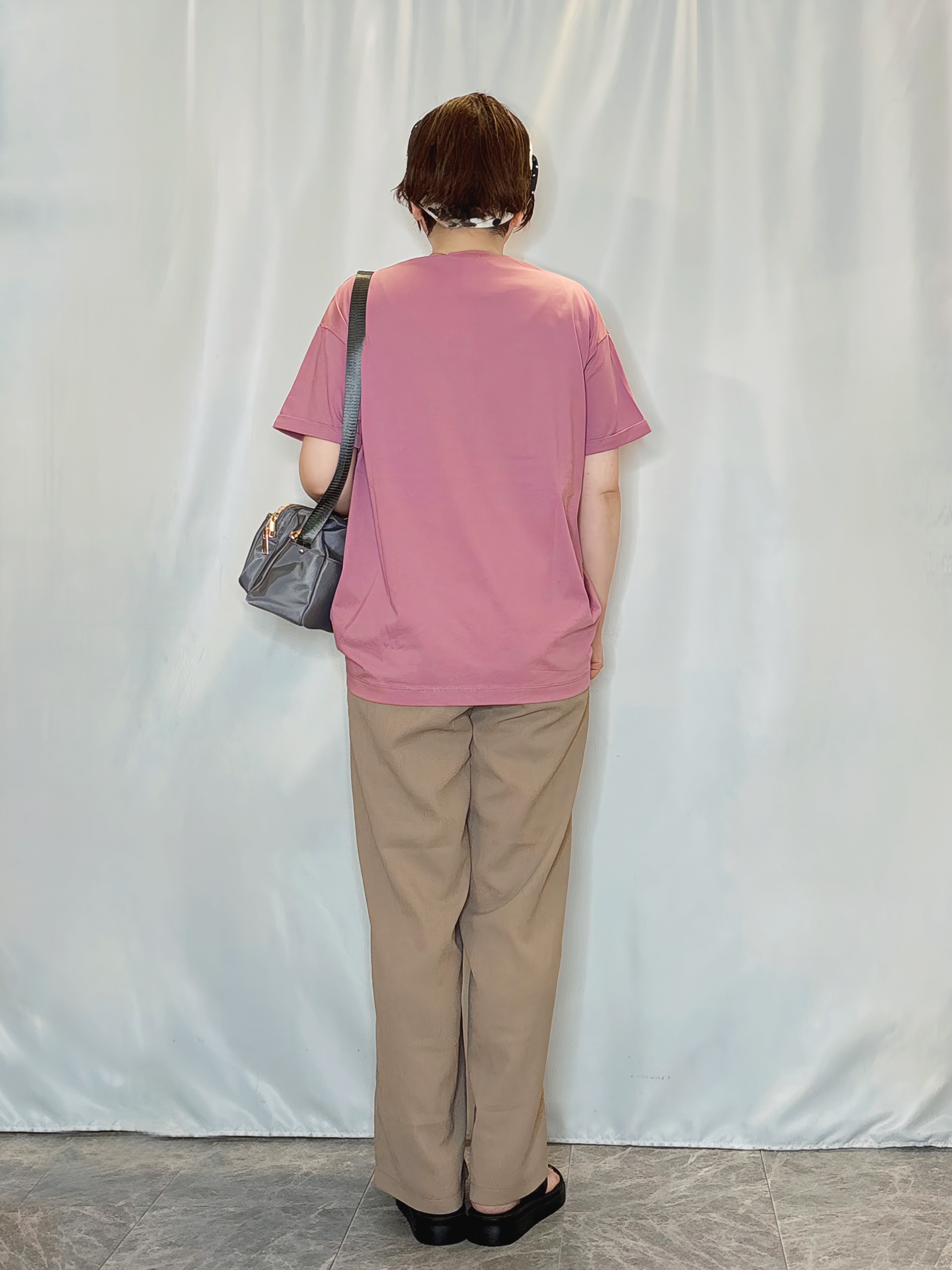 たみさんの「SHOO･LA･RUE｜【ひんやり/S-LL】インせず決まる フロントタックデザインTシャツ」を使ったコーディネート