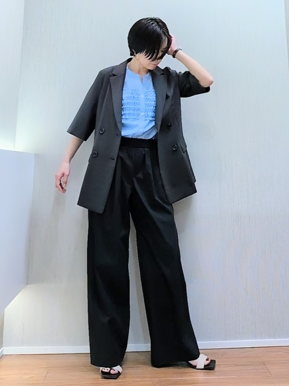 ミズタさんの「UNTITLED｜【シワになりにくい/セットアップ可/接触冷感】ハーフスリーブジャケット」を使ったコーディネート