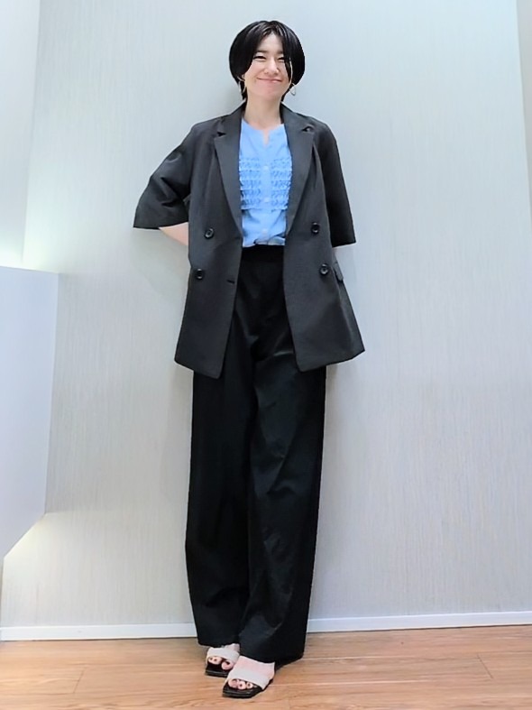 ミズタさんの「UNTITLED｜【シワになりにくい/セットアップ可/接触冷感】ハーフスリーブジャケット」を使ったコーディネート