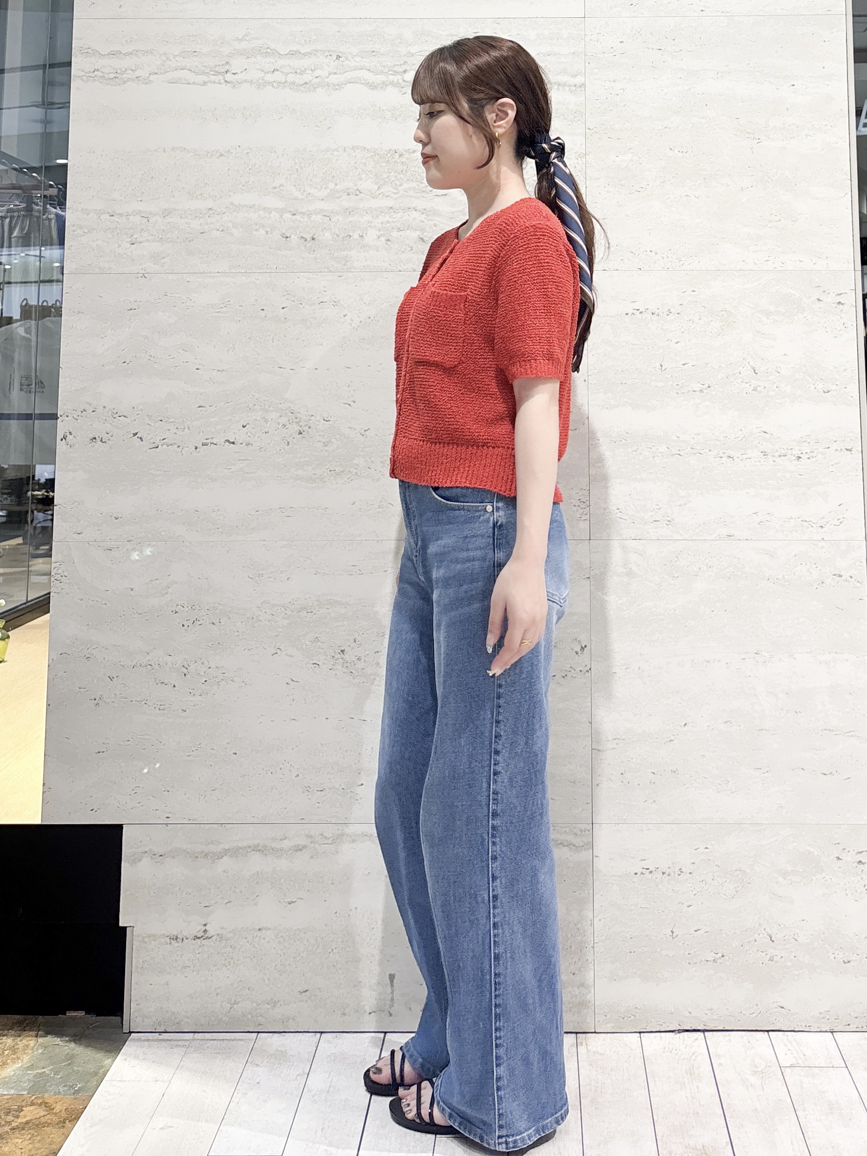 かほさんの「OPAQUE.CLIP｜ブークレ半袖ニットカーディガン【洗濯機OK】」を使ったコーディネート