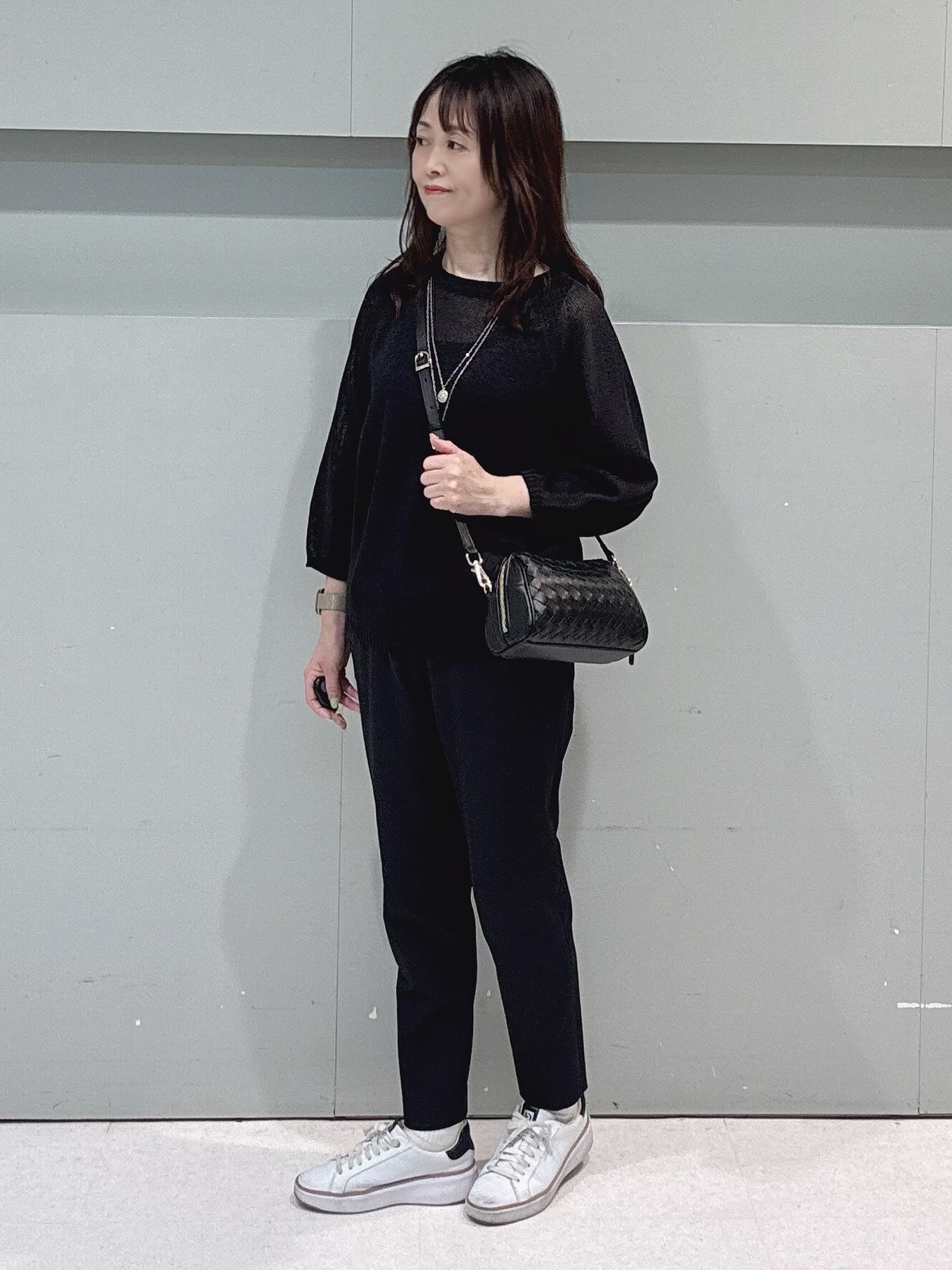 makiさんの「UNTITLED｜【洗える/ゆったり】クルーネックドライニット」を使ったコーディネート