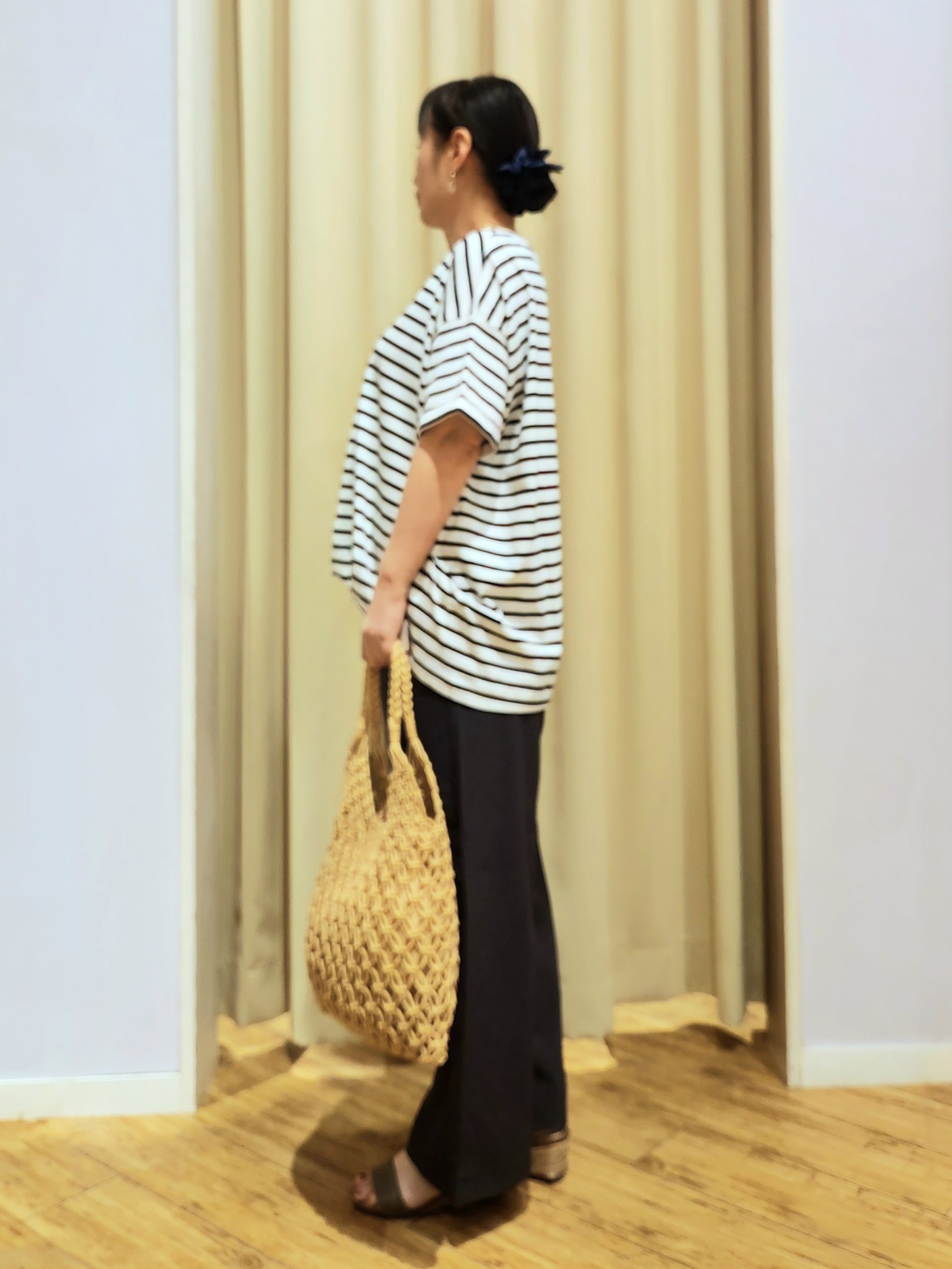 くまさんの「SHOO･LA･RUE｜【ひんやり/S-LL】インせず決まる フロントタックデザインTシャツ」を使ったコーディネート