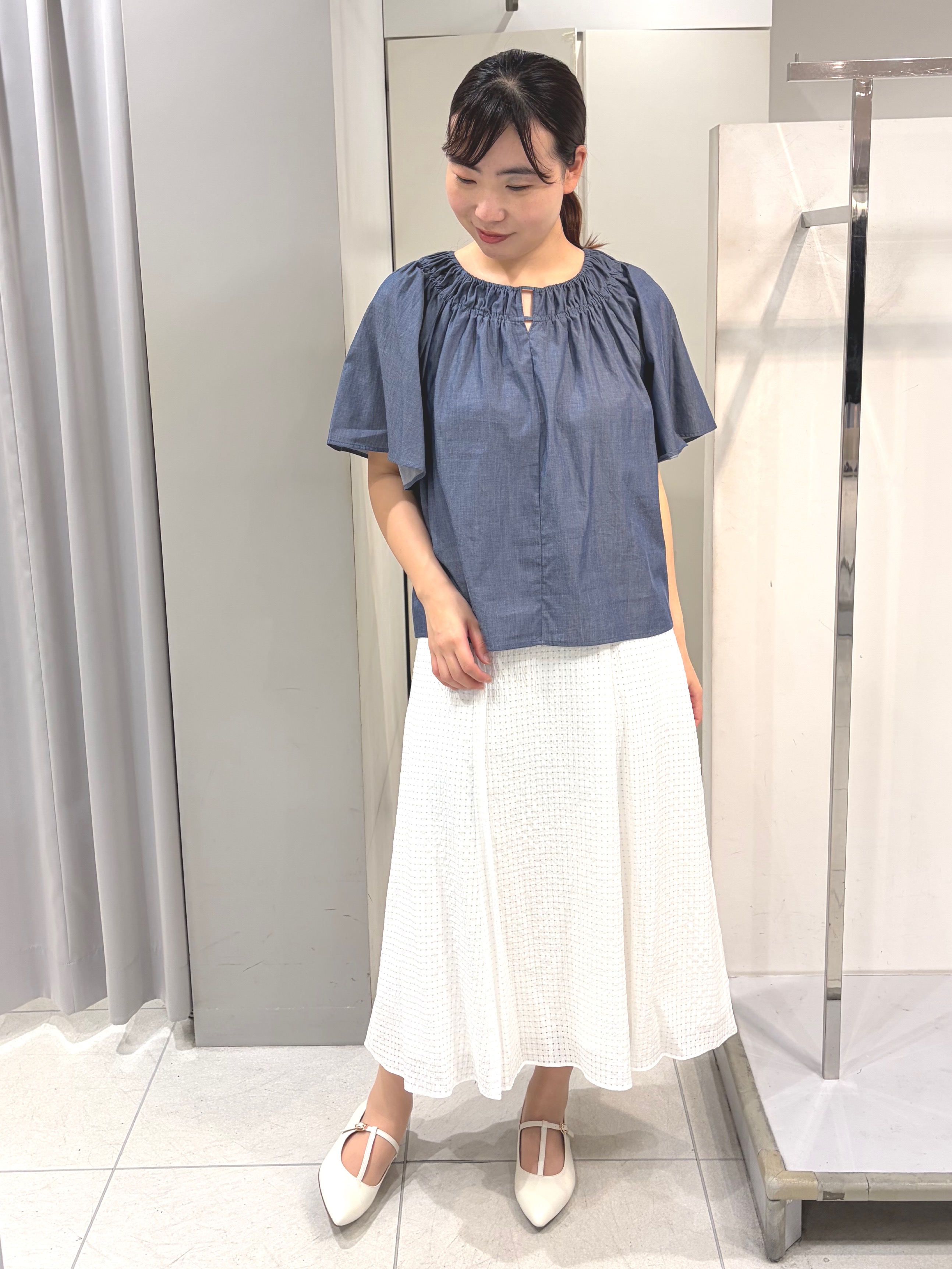AZUSAさんの「Reflect｜ネックギャザーデザインブラウス」を使ったコーディネート