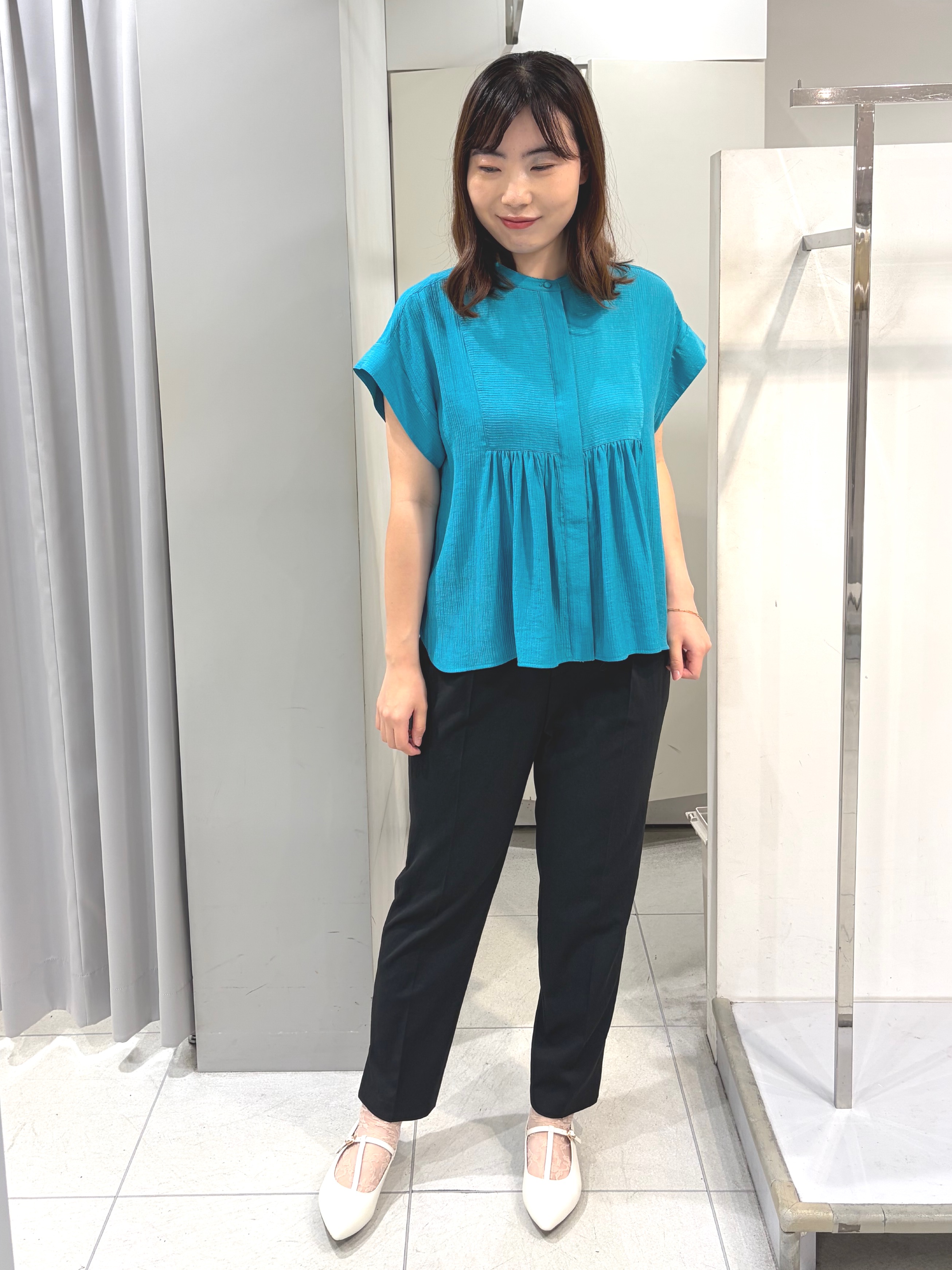 AZUSAさんの「Reflect｜ドビーストライプドルマンスリーブブラウス」を使ったコーディネート