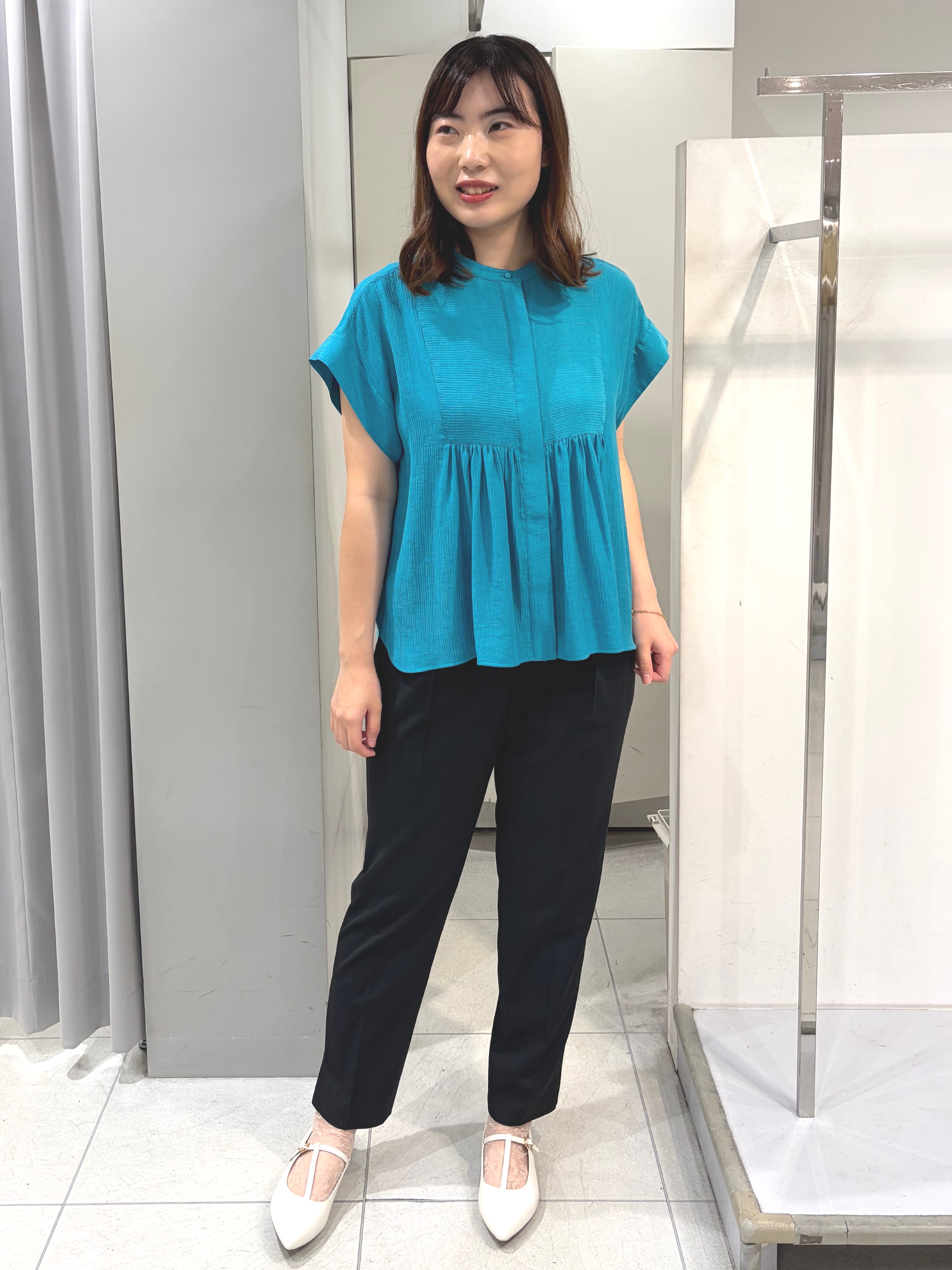 AZUSAさんの「Reflect｜ドビーストライプドルマンスリーブブラウス」を使ったコーディネート