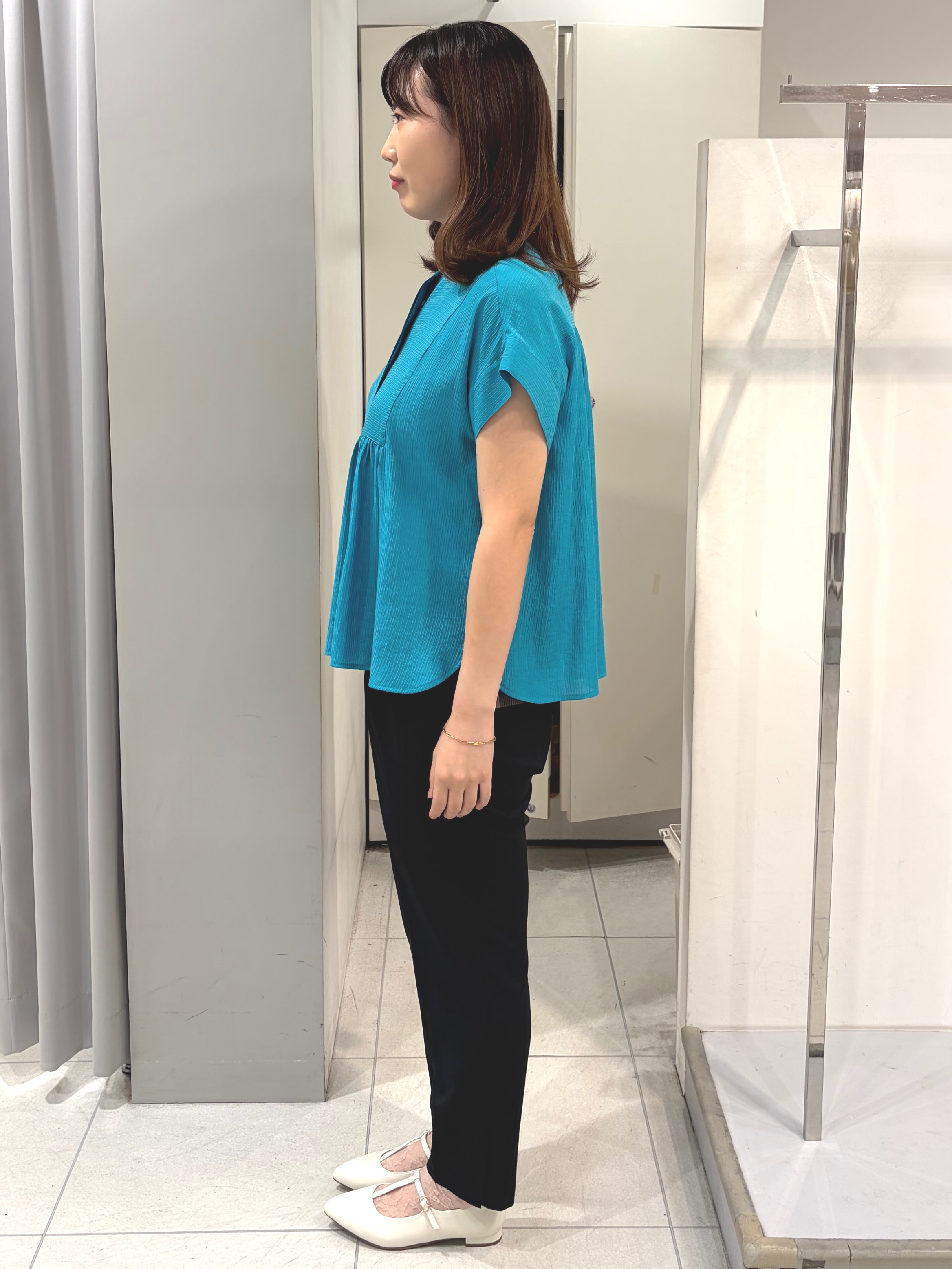 AZUSAさんの「Reflect｜ドビーストライプドルマンスリーブブラウス」を使ったコーディネート