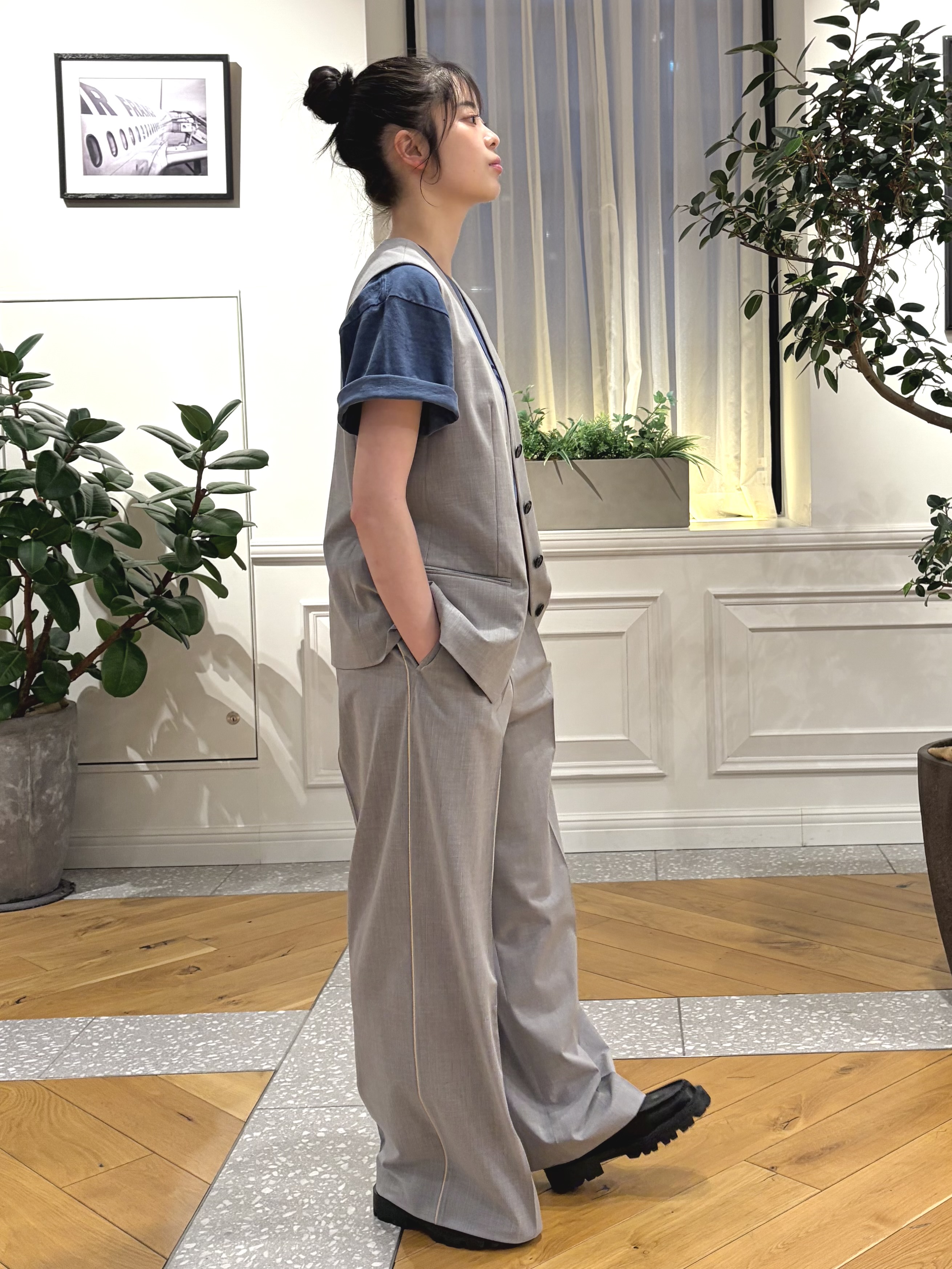 pupiさんの「DRESSTERIOR｜【セットアップ可/ウォッシャブル】セットアップストライプジレ」を使ったコーディネート