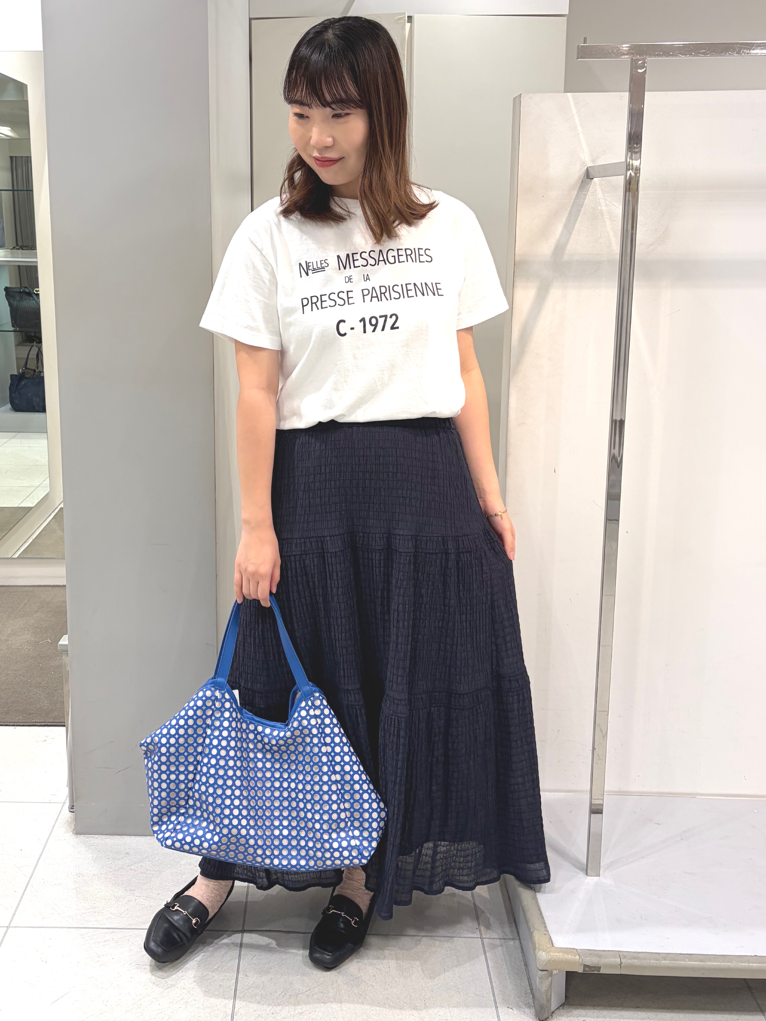 AZUSAさんの「Reflect｜【REGENCY WORKS／Reflect別注カラーあり】ロゴTシャツ」を使ったコーディネート