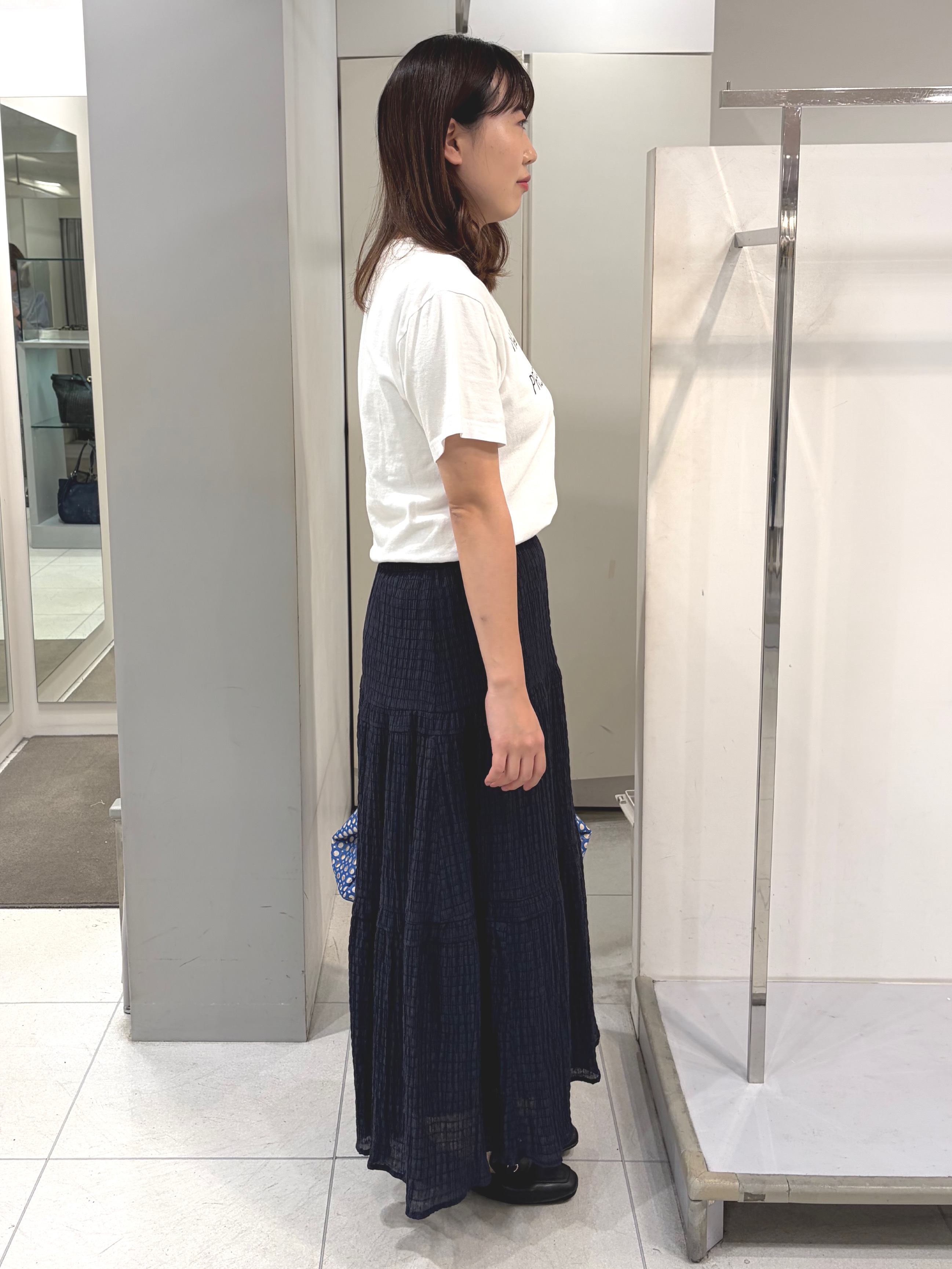 AZUSAさんの「Reflect｜【REGENCY WORKS／Reflect別注カラーあり】ロゴTシャツ」を使ったコーディネート