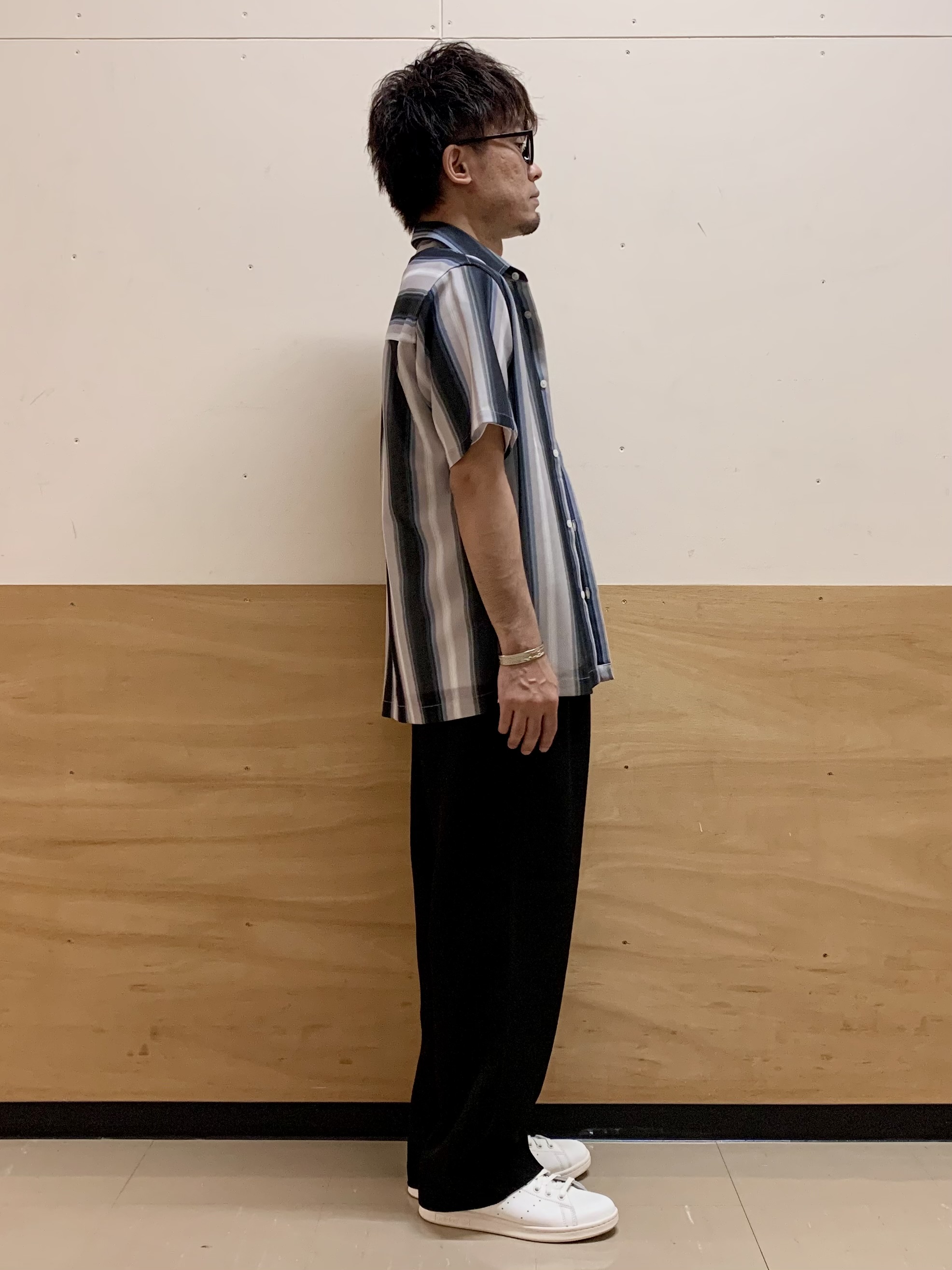 MATUさんの「THE SHOP TK｜メッシュ ストライプ半袖シャツ 洗濯機OK／通気性◎」を使ったコーディネート