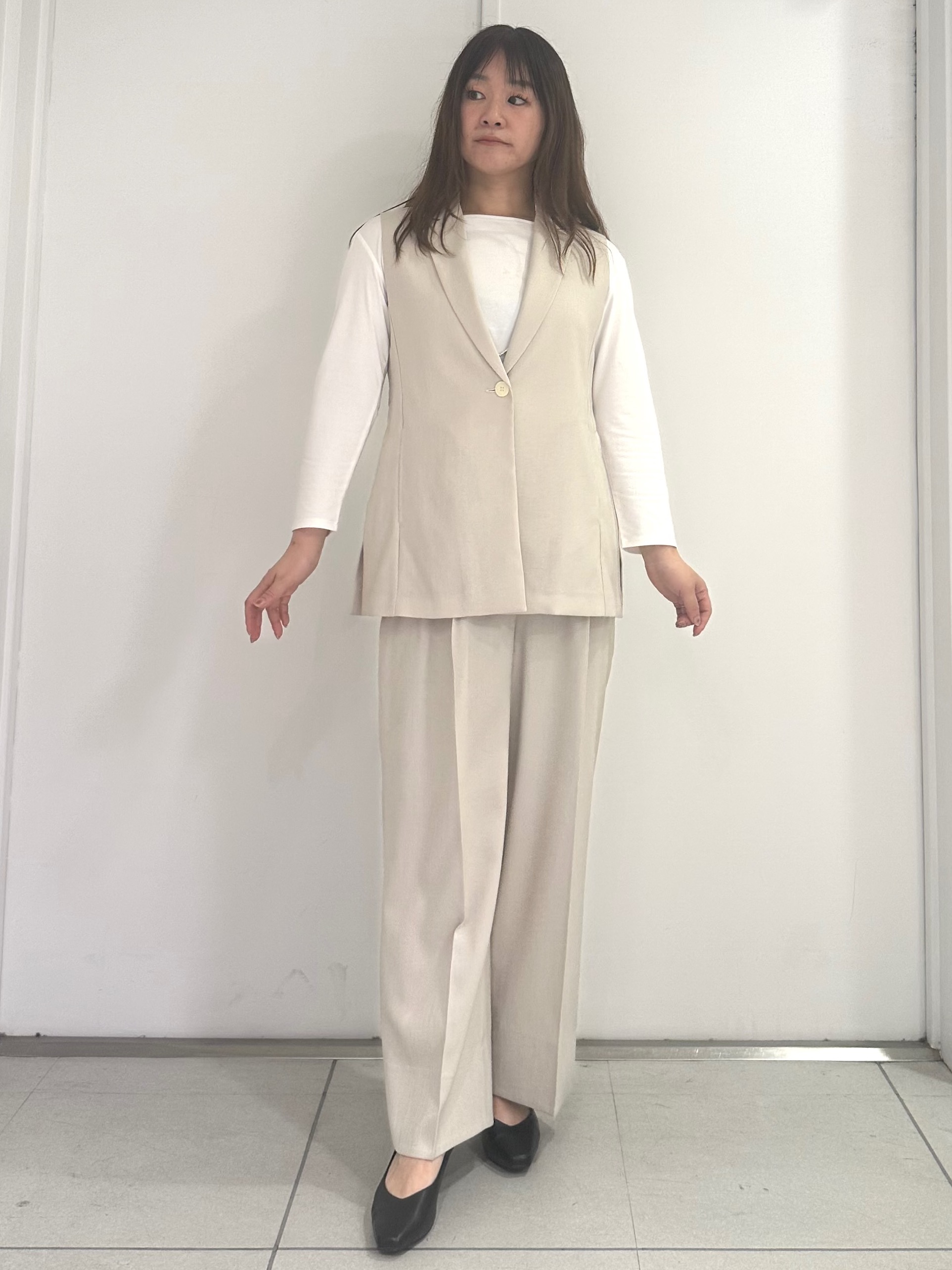 miさんの「Reflect｜【セットアップ可】リネンライクジレ」を使ったコーディネート