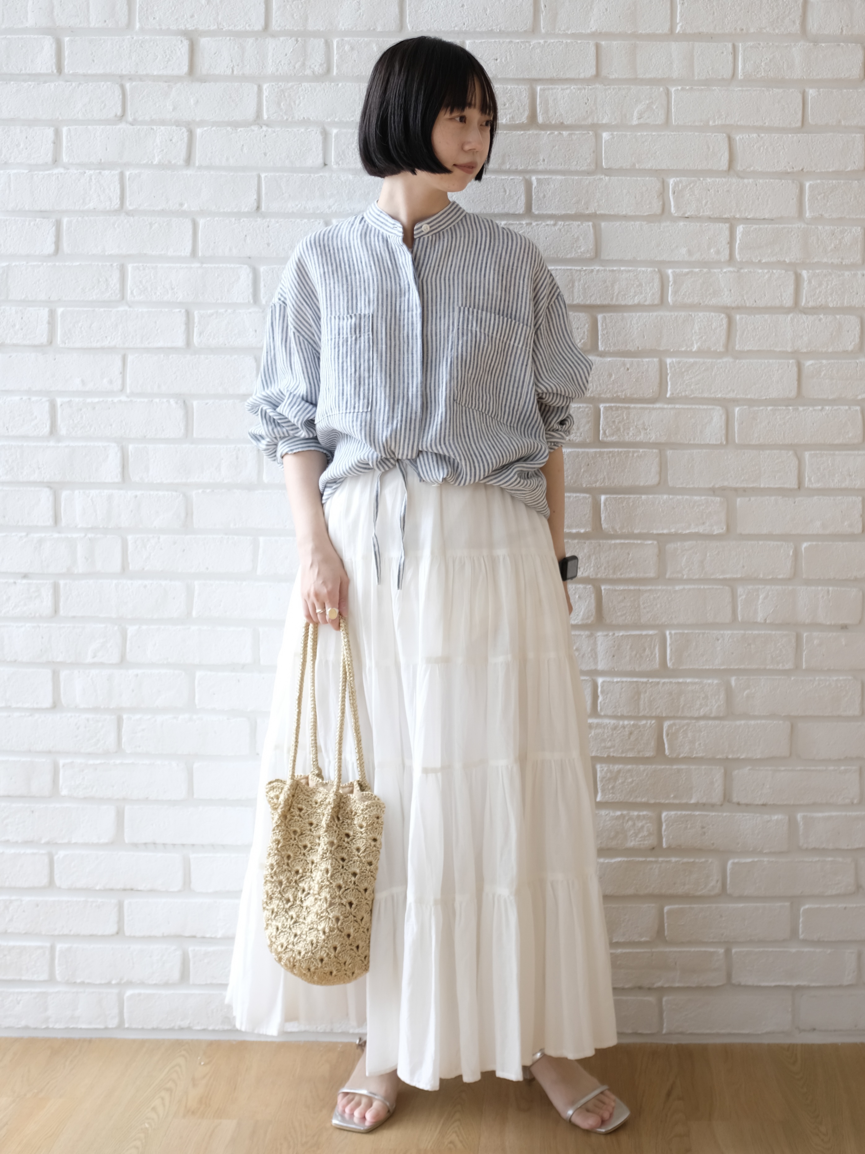 Kishimotoさんの「DRESSTERIOR｜【2WAY/羽織にも】ウォッシャブルリネン ドロストシャツ」を使ったコーディネート
