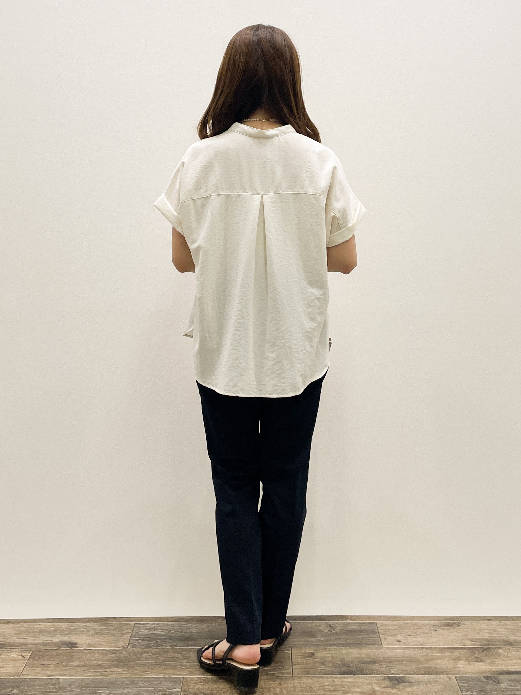 Asukaさんの「OPAQUE.CLIP｜【接触冷感】ダブルポケットスキッパーブラウス《吸水速乾／防シワ／洗濯機OK／S～3L／7col》」を使ったコーディネート